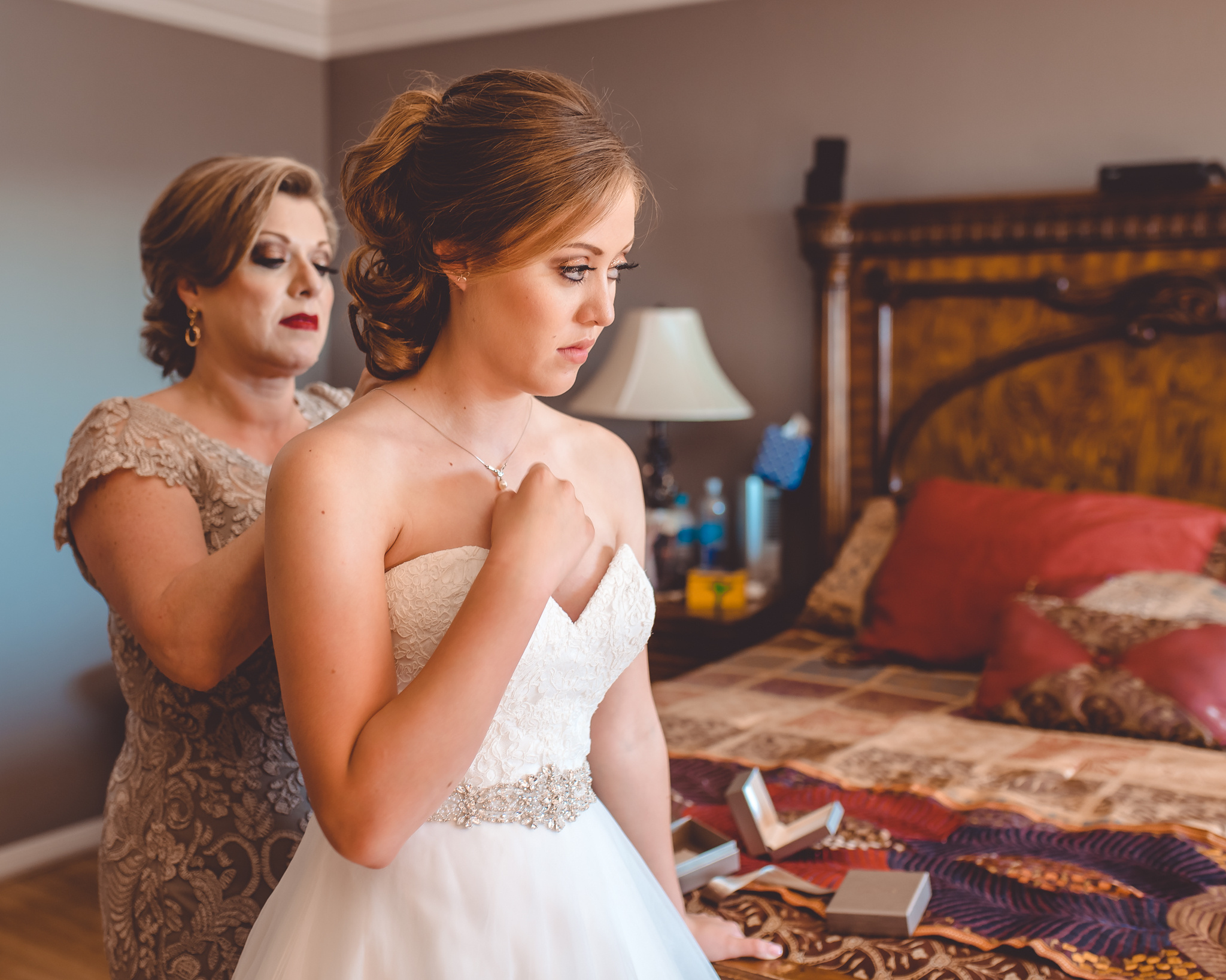 Detalles en la recamara.