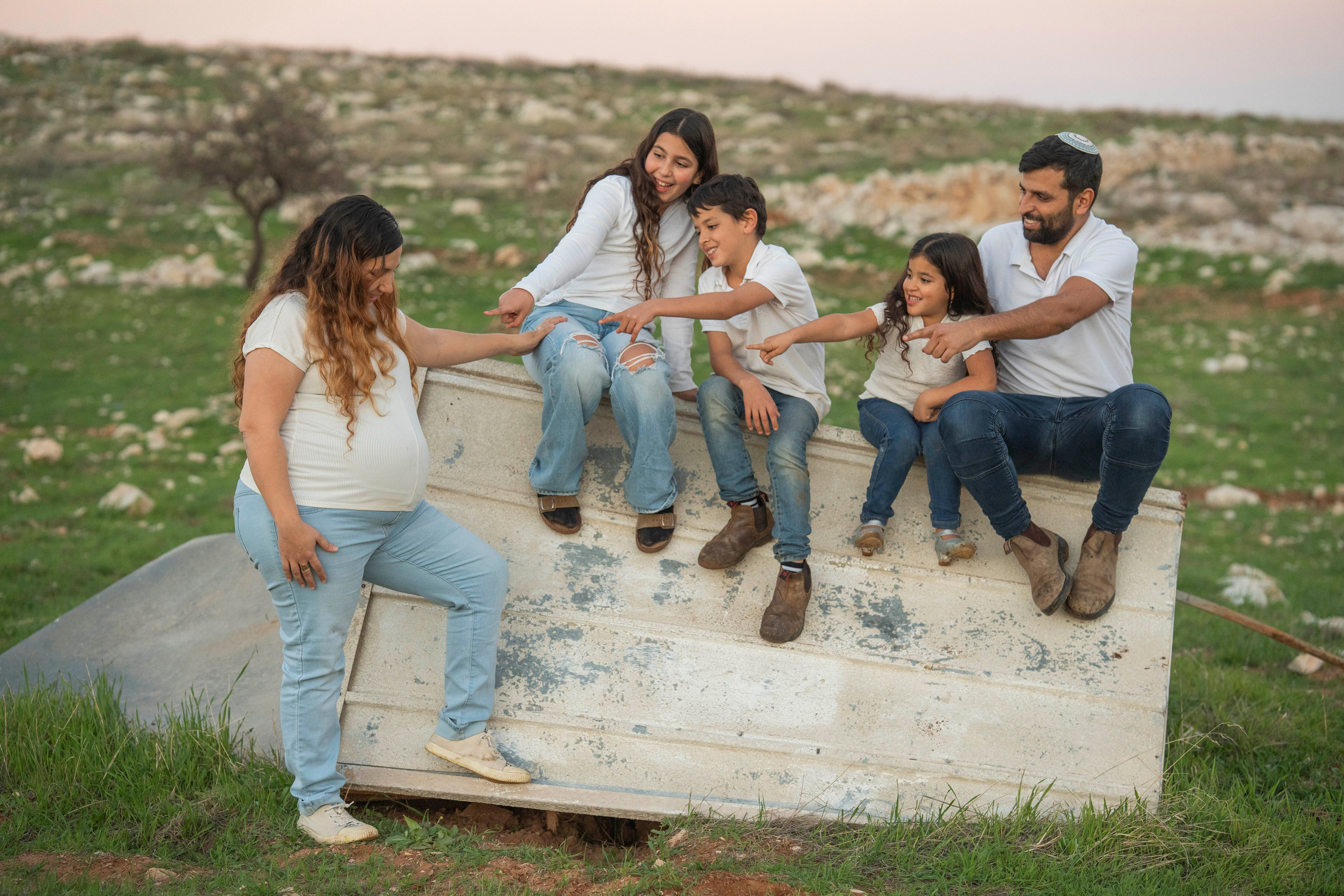 עדיאל ושולמית. יוסף מזרחי צילום חתונה, ברית וזוגיות. צלם מקצועי שאוהב להוציא אתכם הכי יפים ברגעים הכי מרגשים