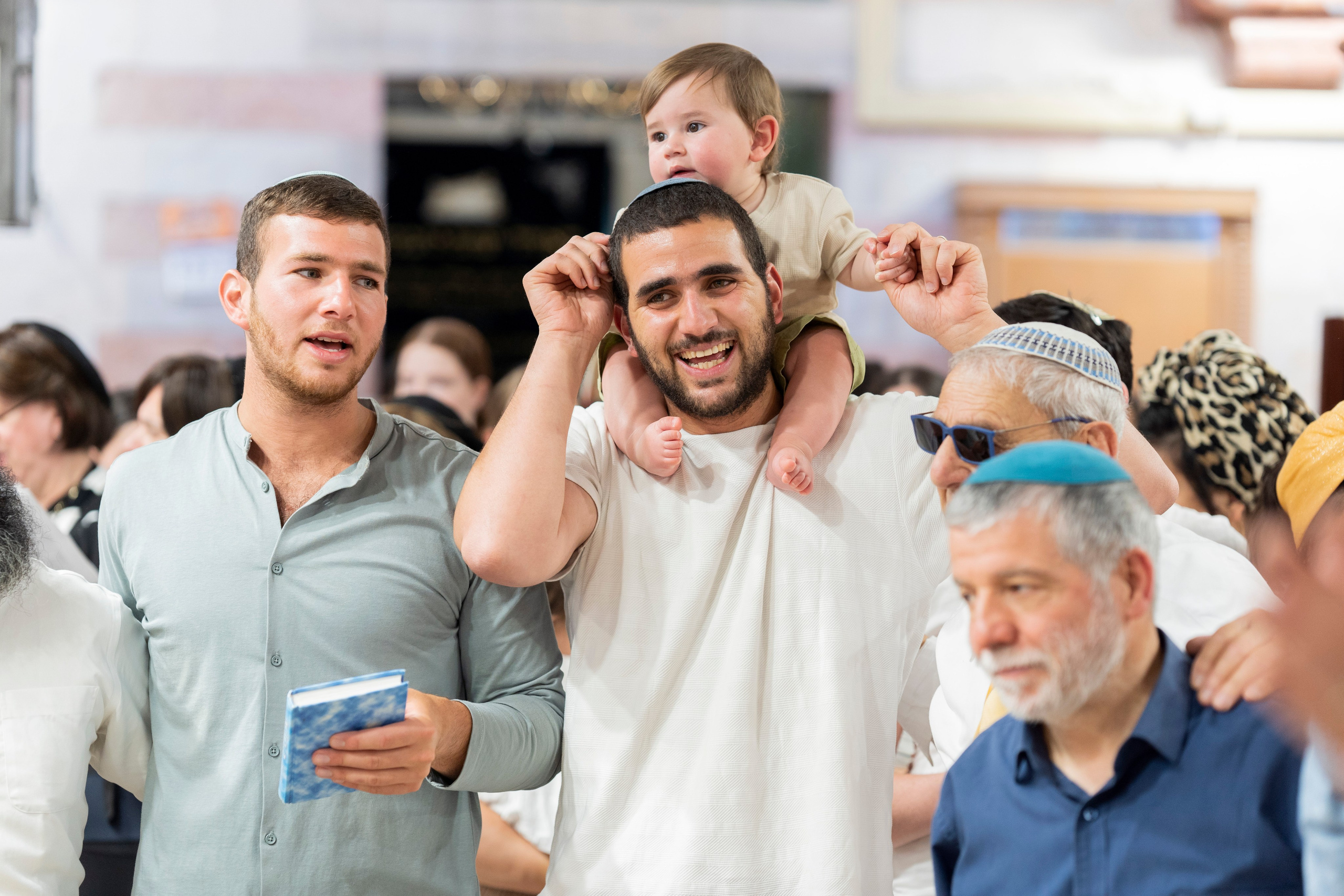 הברית של נחמן חזן. יוסף מזרחי צילום חתונה, ברית וזוגיות. צלם מקצועי שאוהב להוציא אתכם הכי יפים ברגעים הכי מרגשים