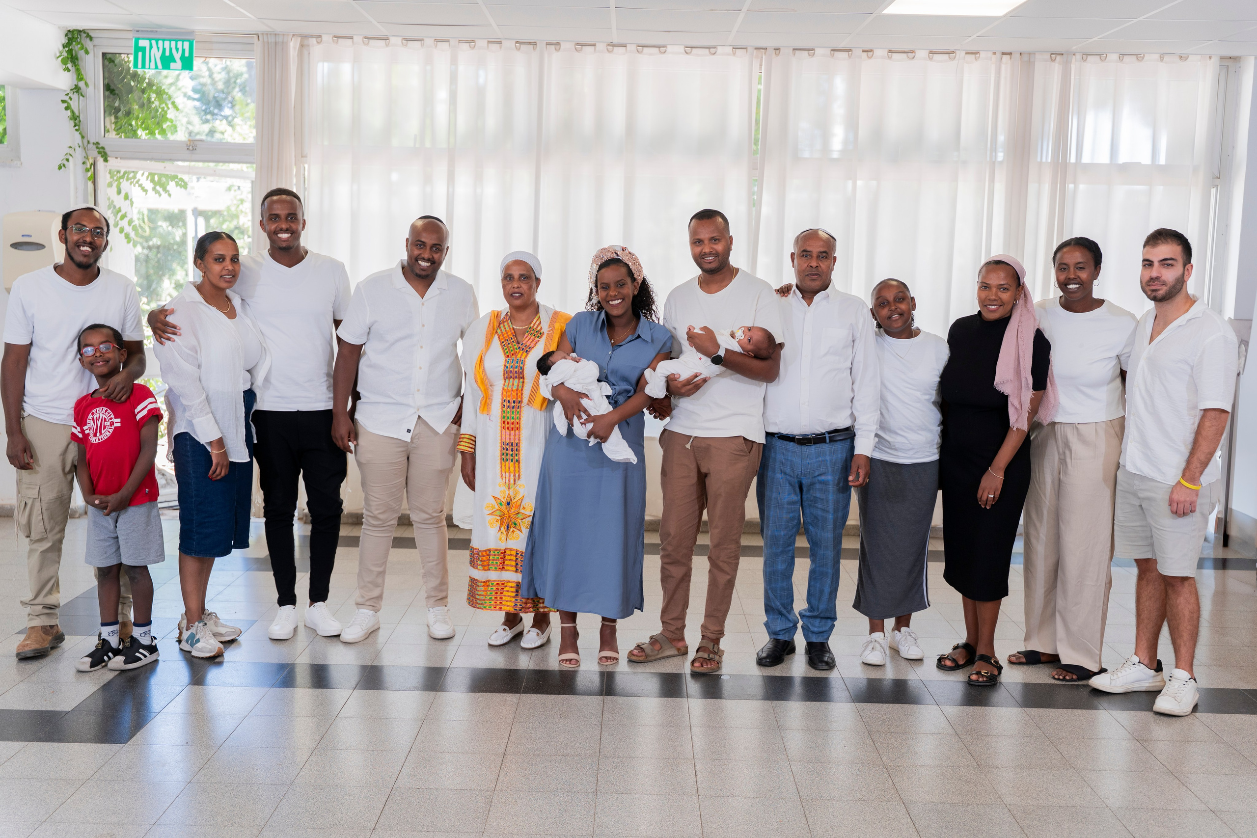 משפחת סלומון. יוסף מזרחי צילום חתונה, ברית וזוגיות. צלם מקצועי שאוהב להוציא אתכם הכי יפים ברגעים הכי מרגשים