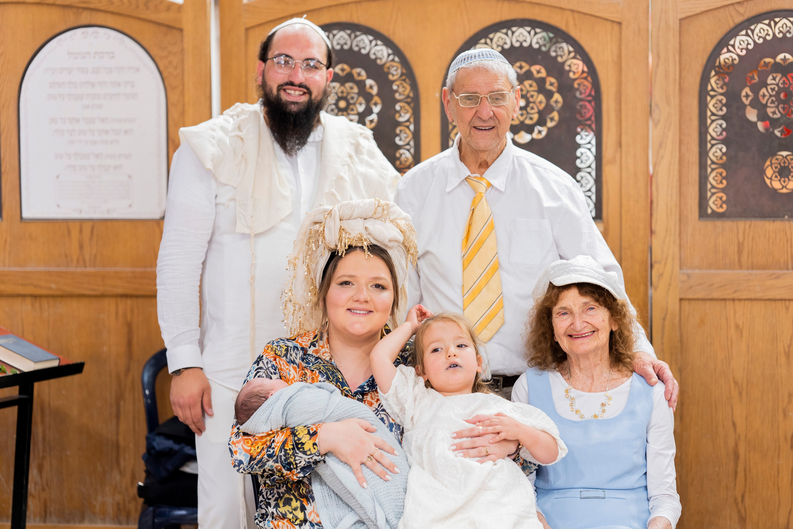 הברית של נחמן חזן. יוסף מזרחי צילום חתונה, ברית וזוגיות. צלם מקצועי שאוהב להוציא אתכם הכי יפים ברגעים הכי מרגשים