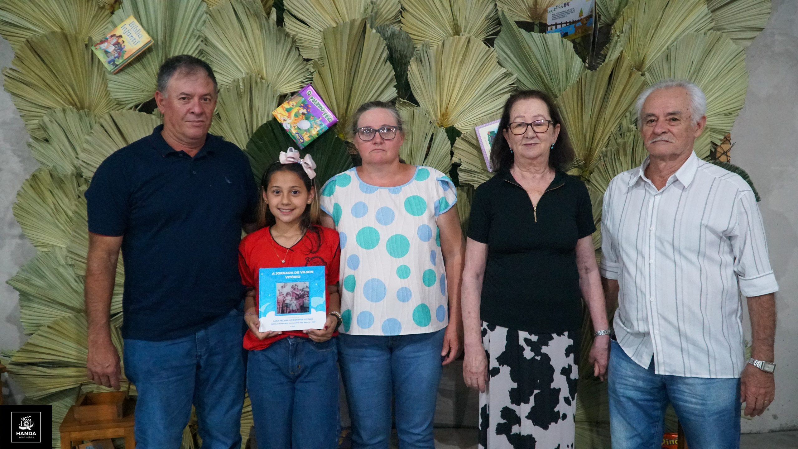 Noite autógrafos colégio Aurélio Buarque de Holanda. Handa Produções