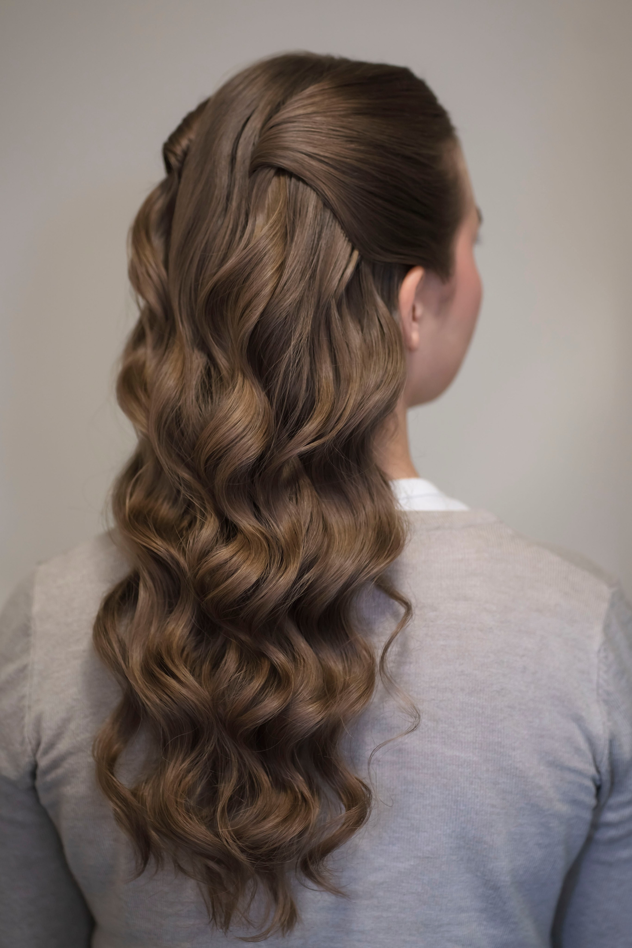 Haarstyling. Brautstylistin Irina, in Hamburg und Umgebung