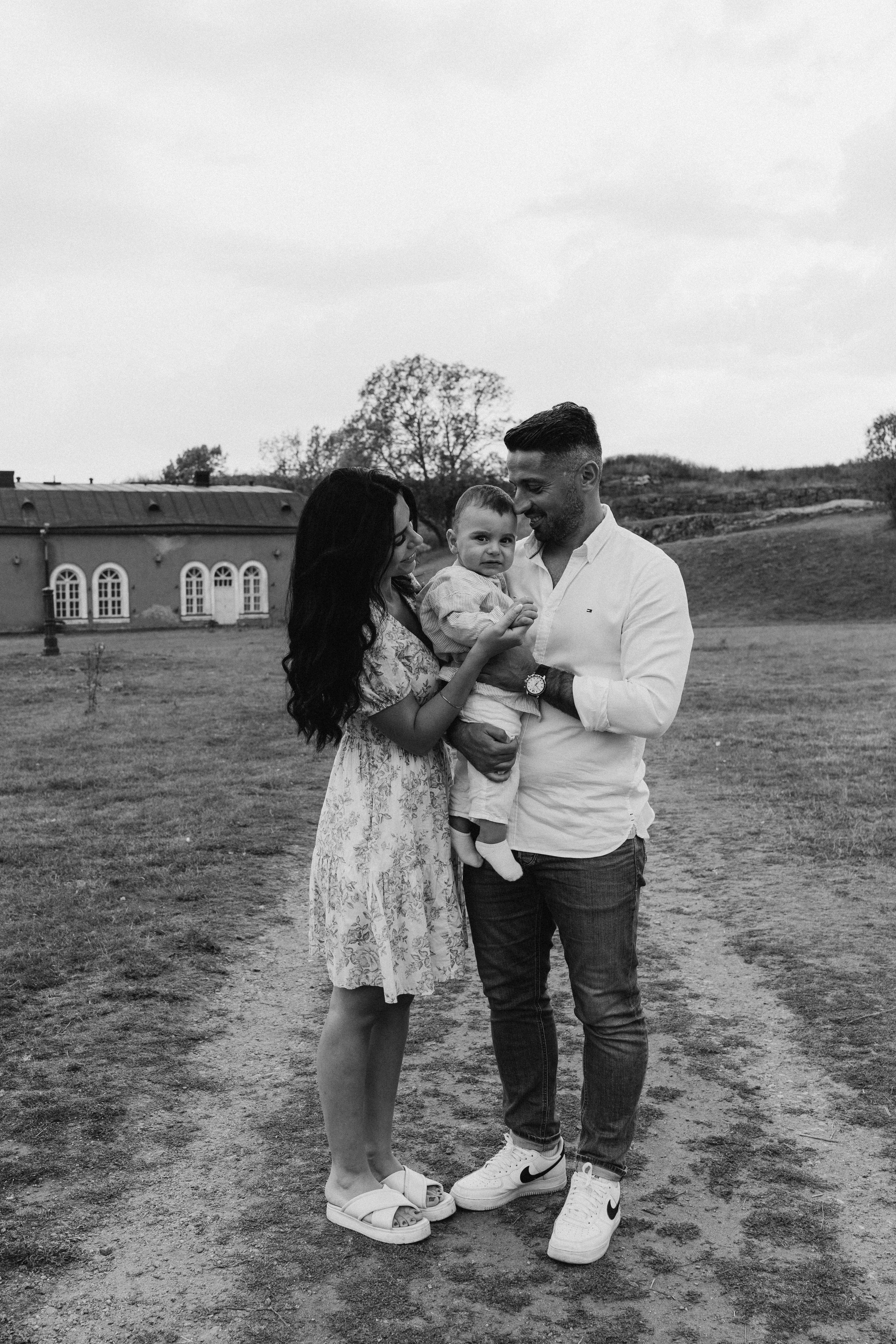 Summer. Wedding and potrait photographer in Helsinki Vickan O