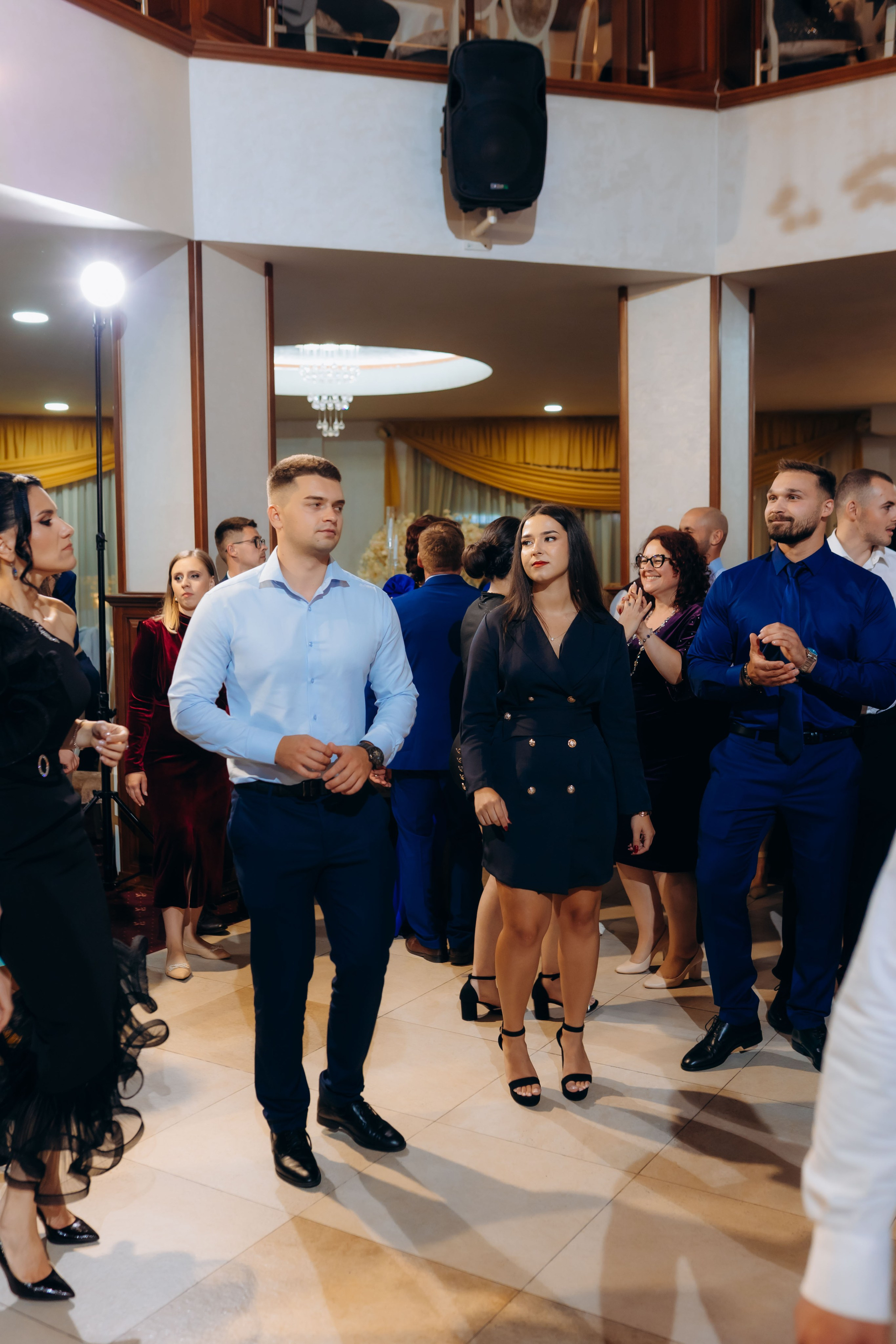Loredana & Emilian – Ziua Nunții | Videografie - fotografie Botez Suceava, Iași, Botoșani. Servicii foto-video profesionale, pentru momente de neuitat