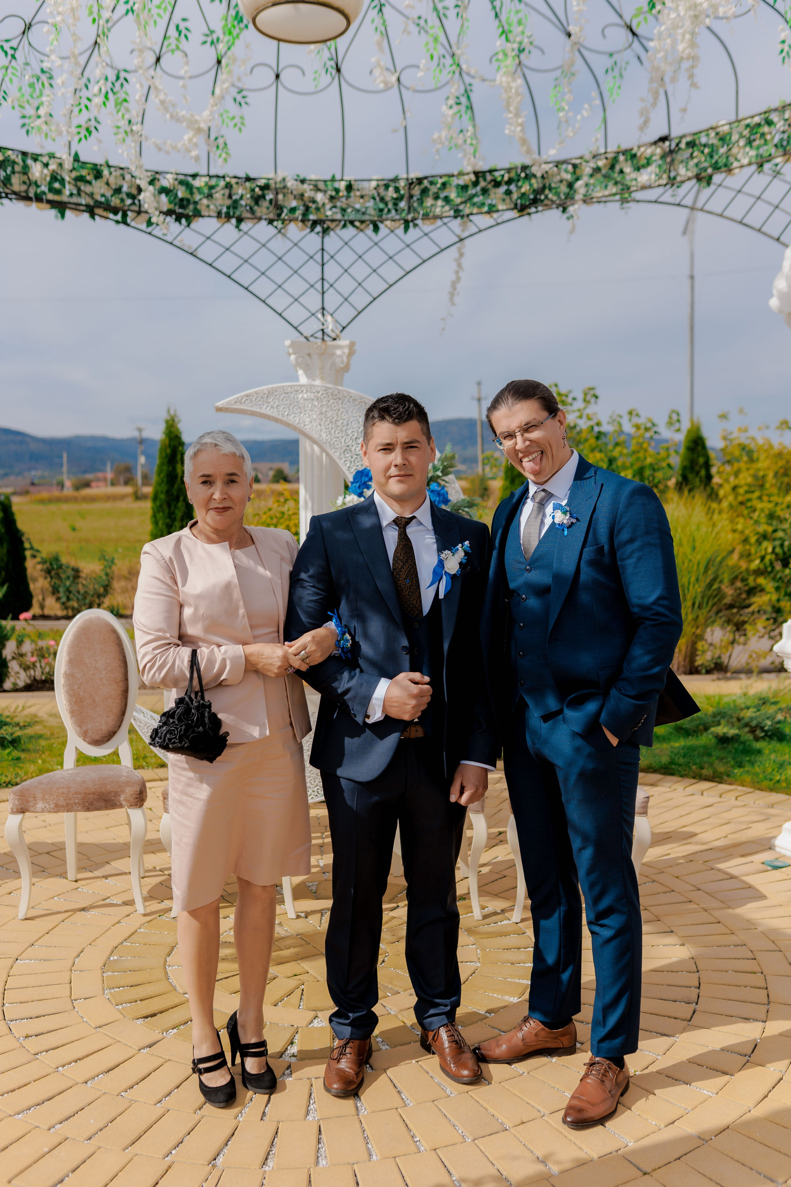Loredana & Emilian – Ziua Nunții | Videografie - fotografie Botez Suceava, Iași, Botoșani. Servicii foto-video profesionale, pentru momente de neuitat
