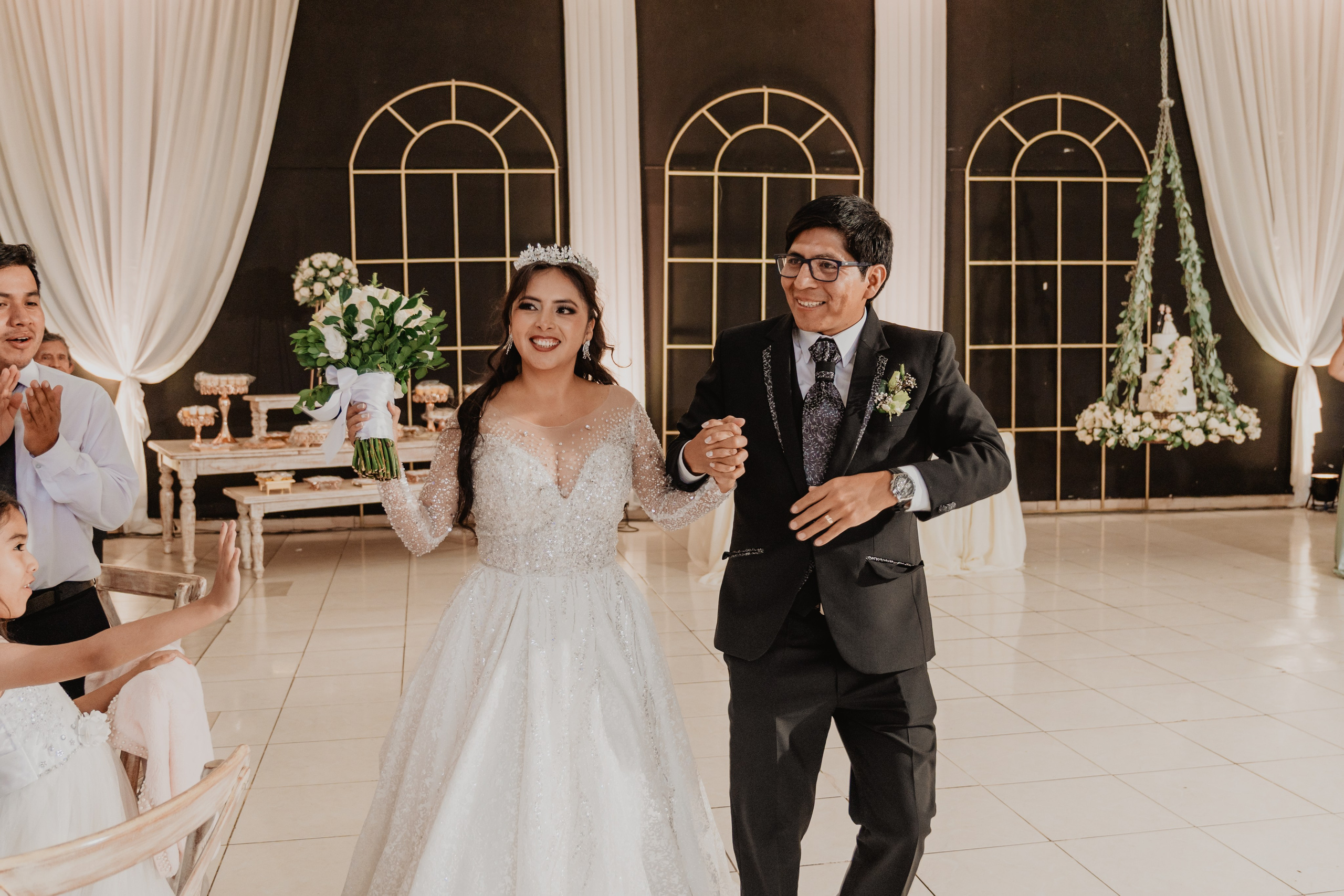 FERNANDO + MARIBEL | BODA RELIGIOSA. Studio KVTA | Fotografía y Video de Bodas en Arequipa