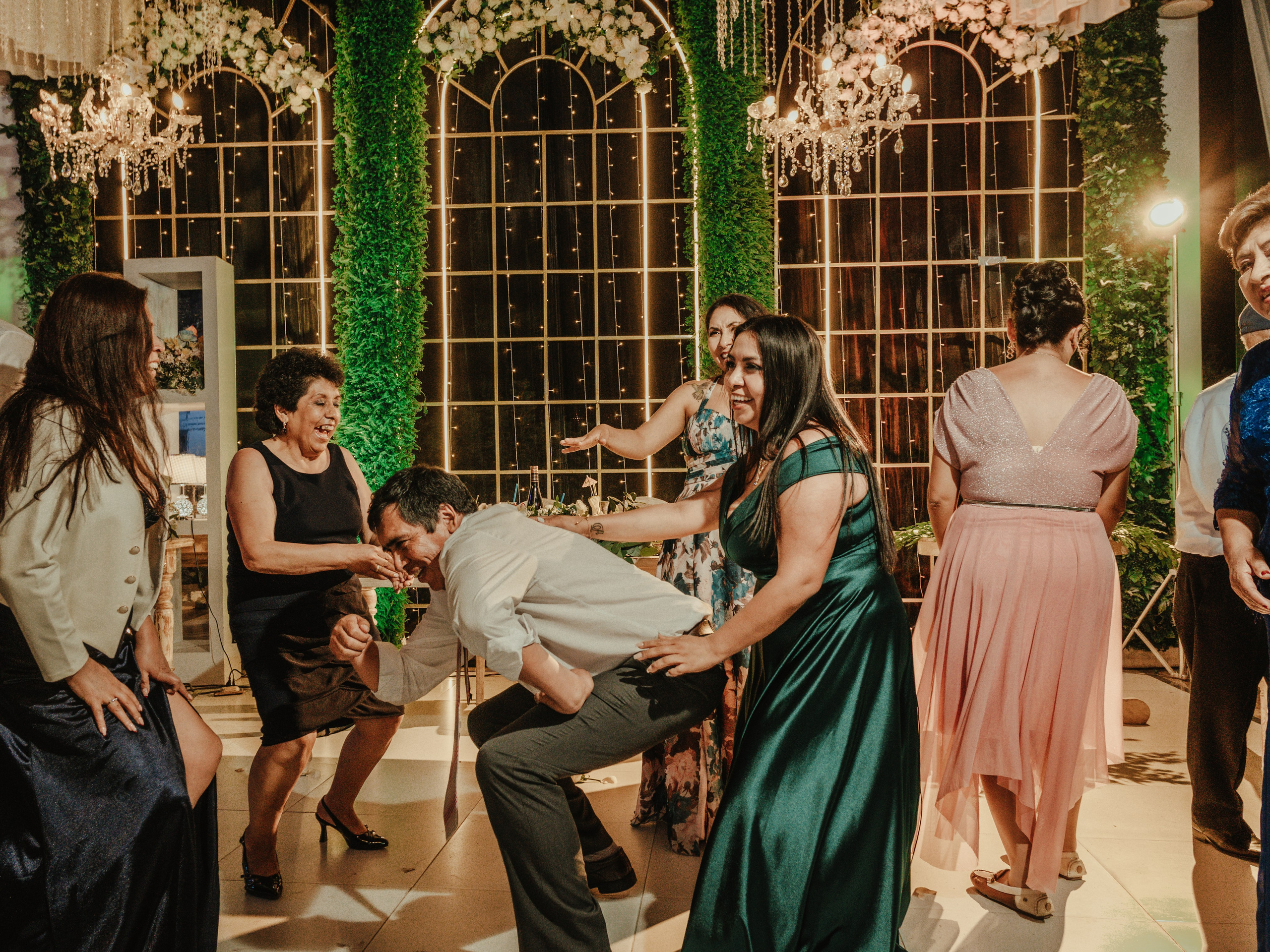 CARLA Y MARIO BODA RELIGIOSA. Studio KVTA | Fotografía y Video de Bodas en Arequipa