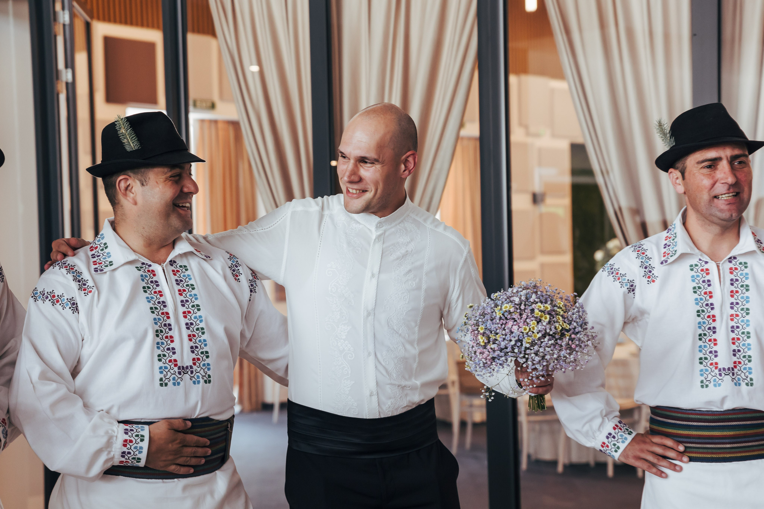Roxana & Teodor. Fotograf de Nunta Focsani