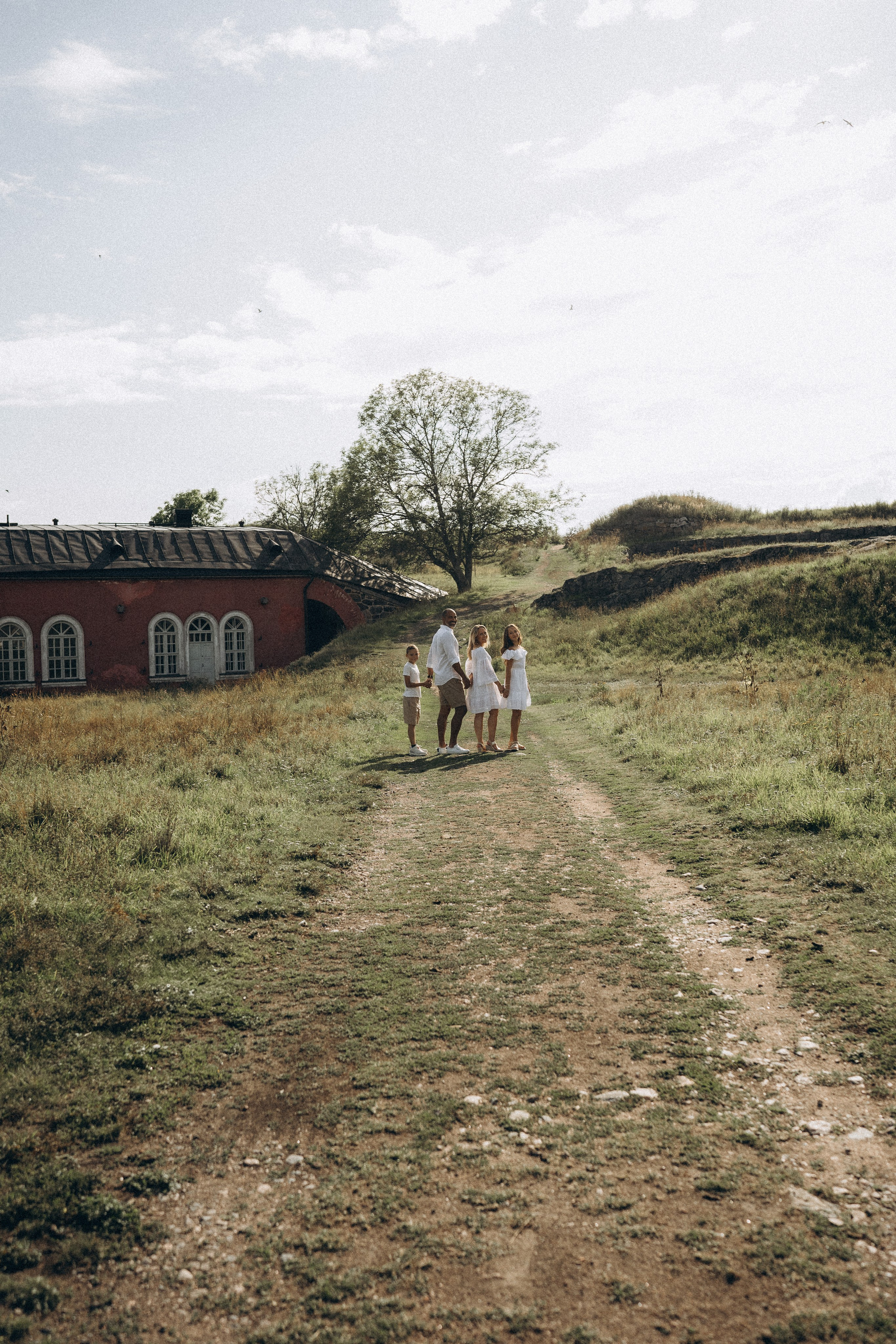 Suomenlinna. Wedding and portrait photographer in Helsinki Vickan O