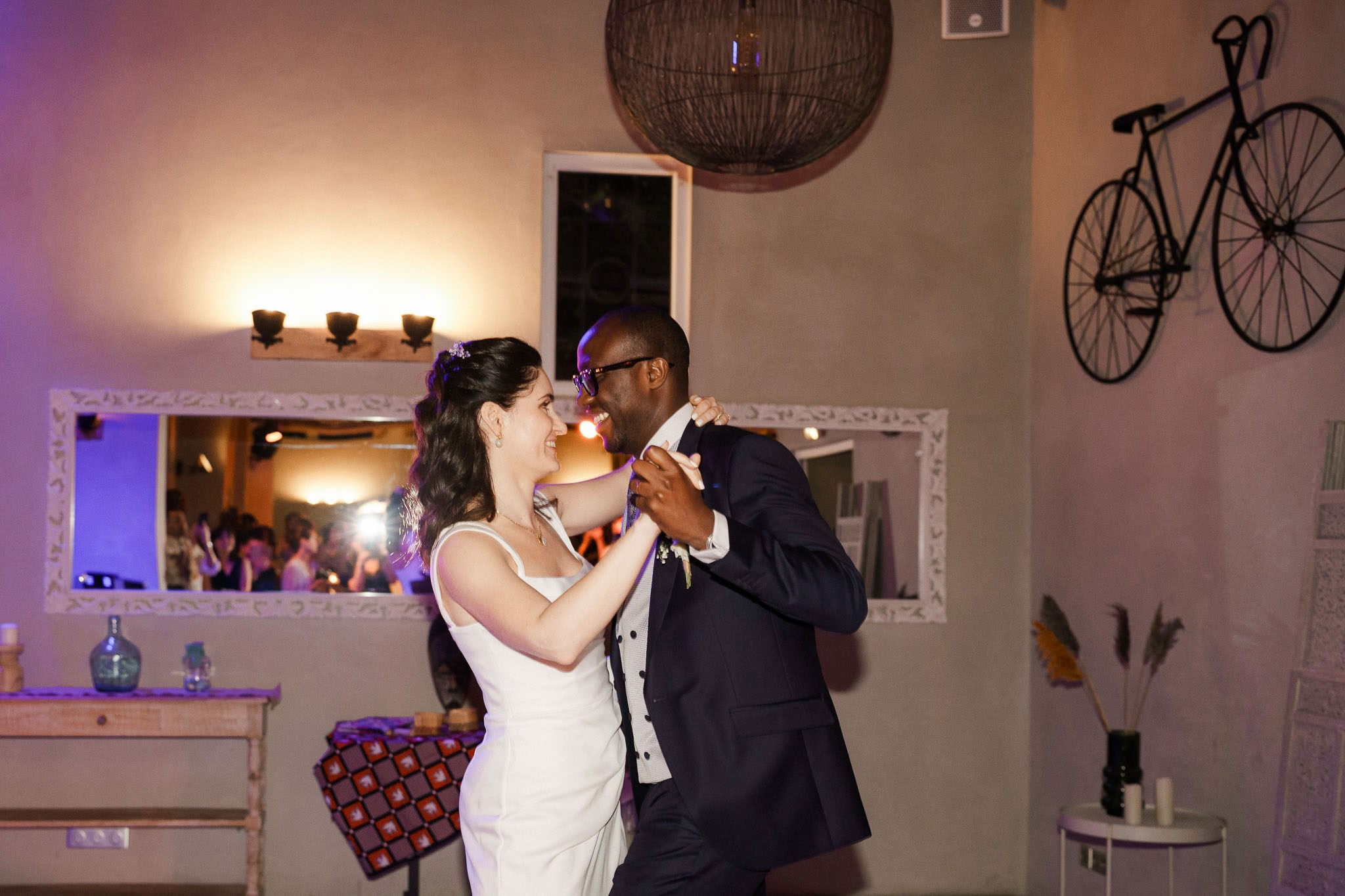 K& F, destination wedding photographer in L’Orangerie de l’Orée du Bois, France