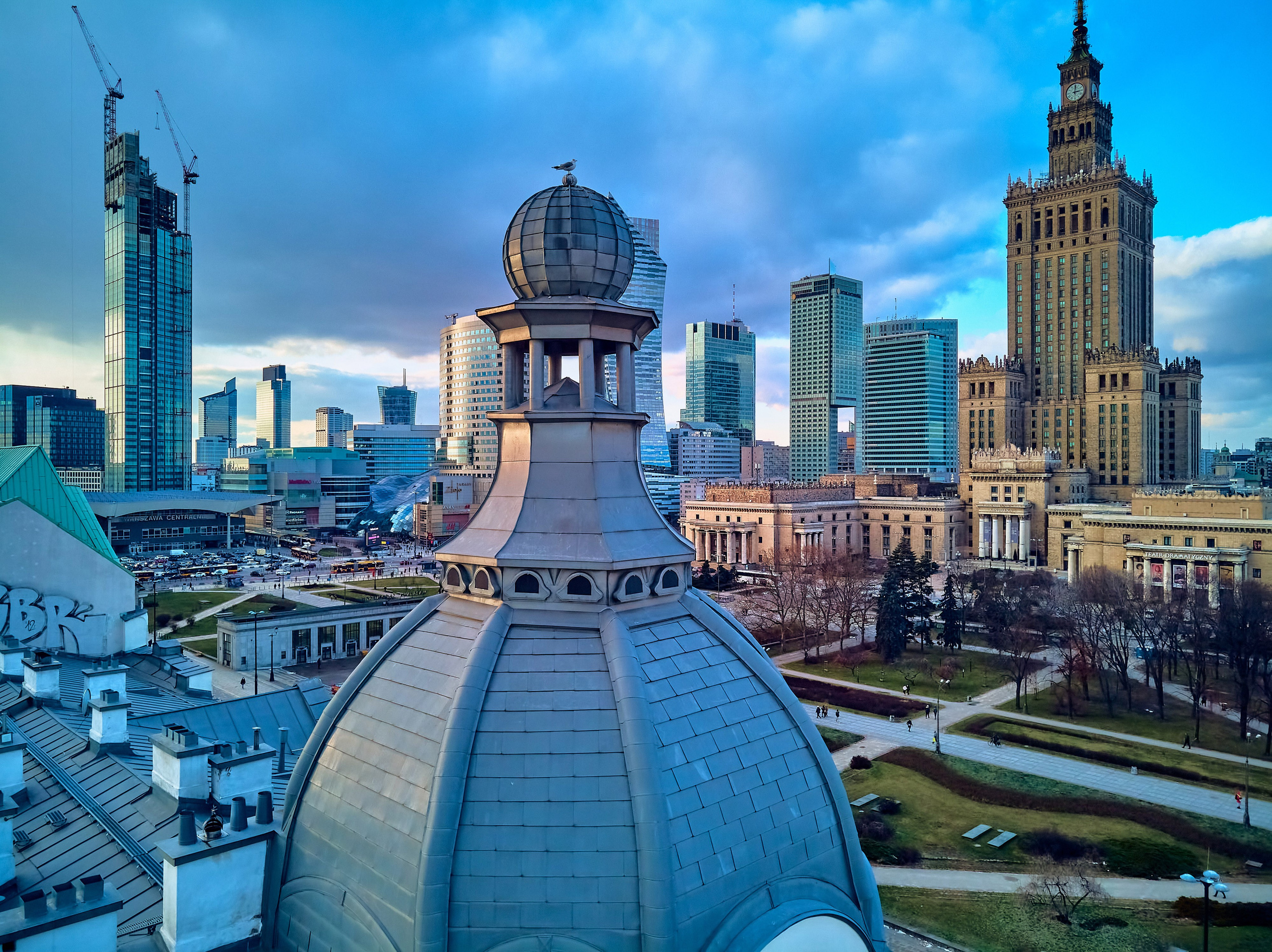 Lotnicza dronowa fotografia Warszawy - Miasto widziane z lotu ptaka. Андрей Шипилов — Фотография & Видеография