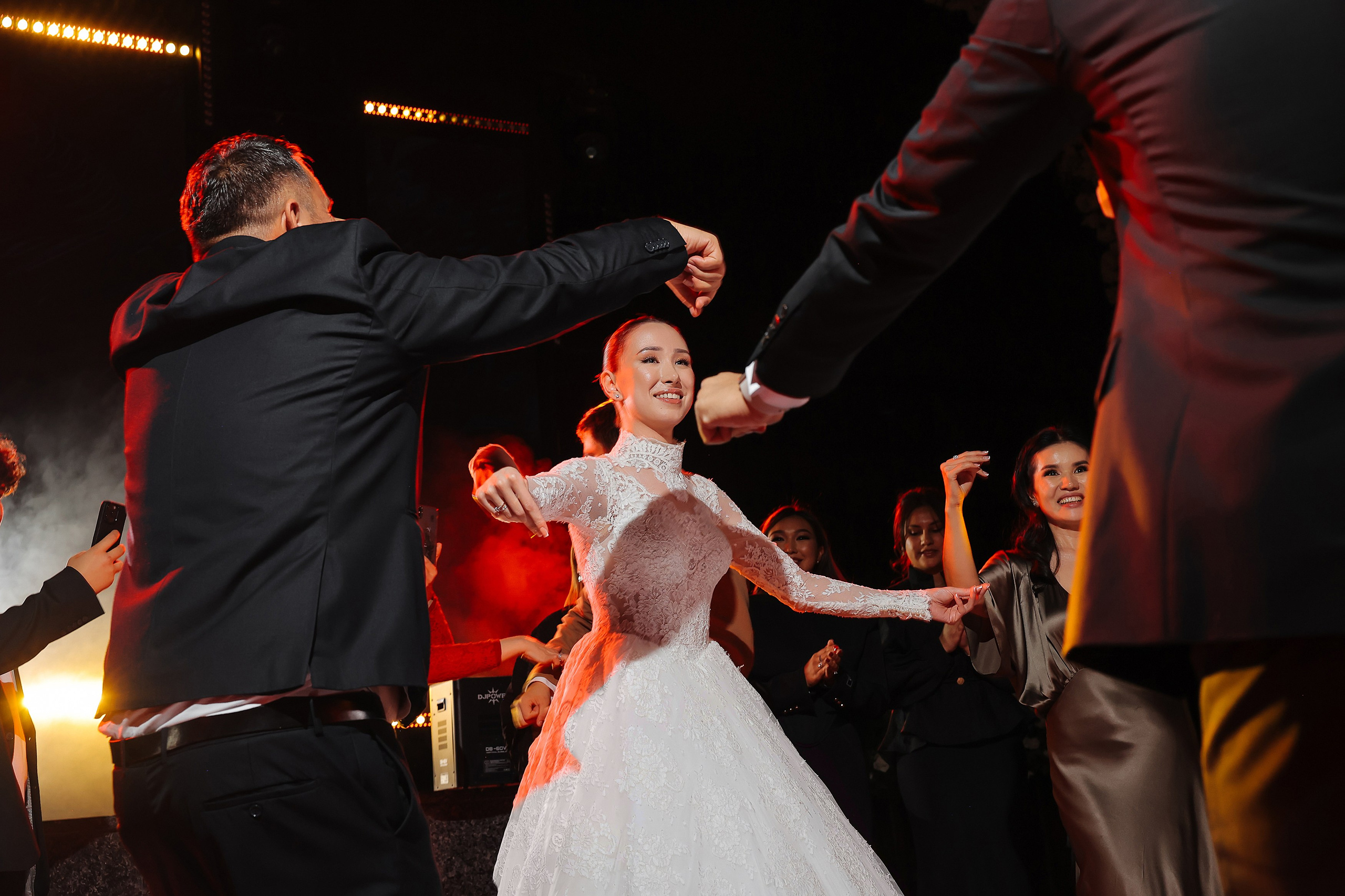 Даур & Хадия. Свадебный и семейный фотограф в Бишкеке Давлетбаев Талгат