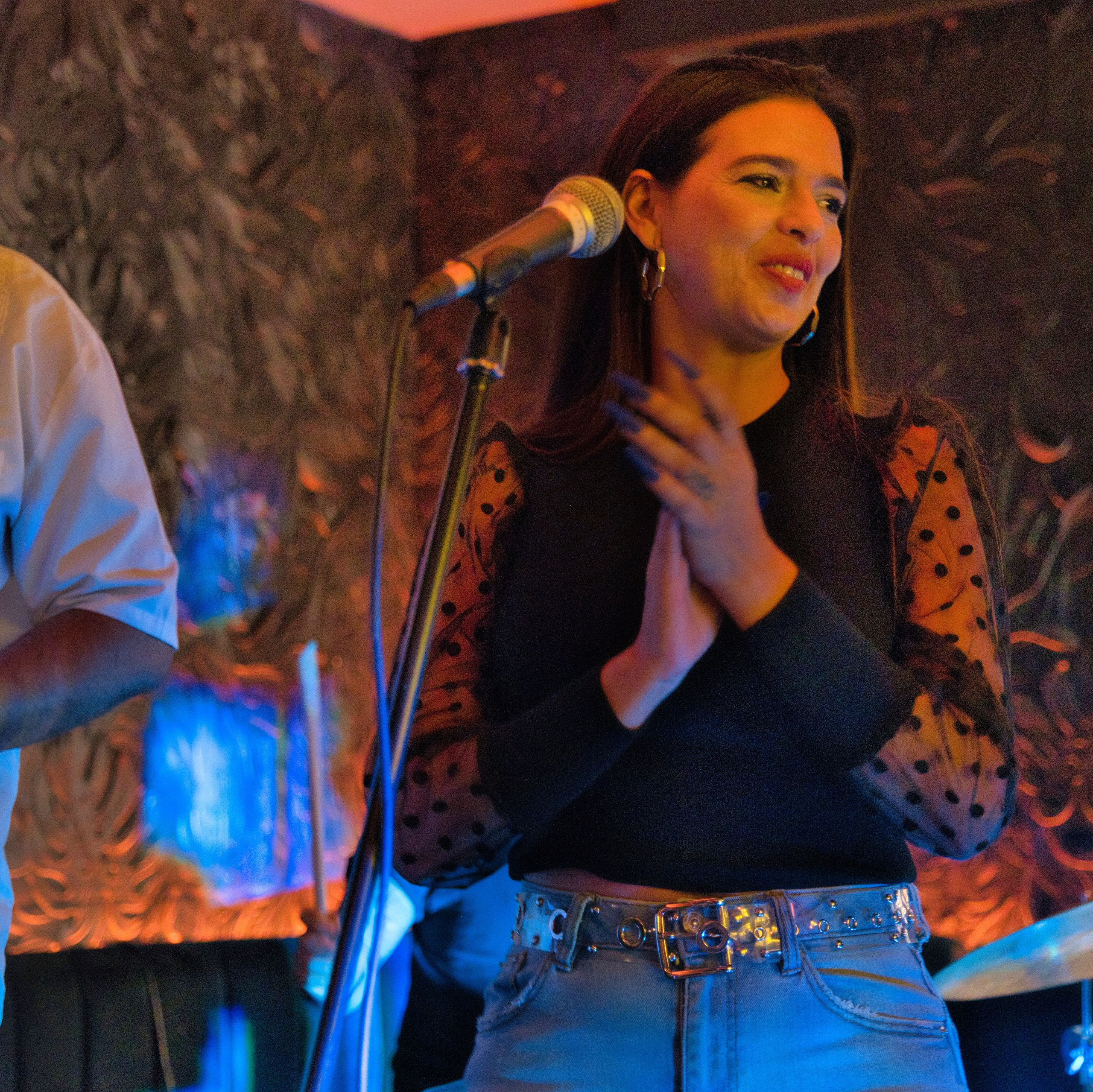 Fotografía profesional de eventos nocturnos y fiestas en Córdoba.