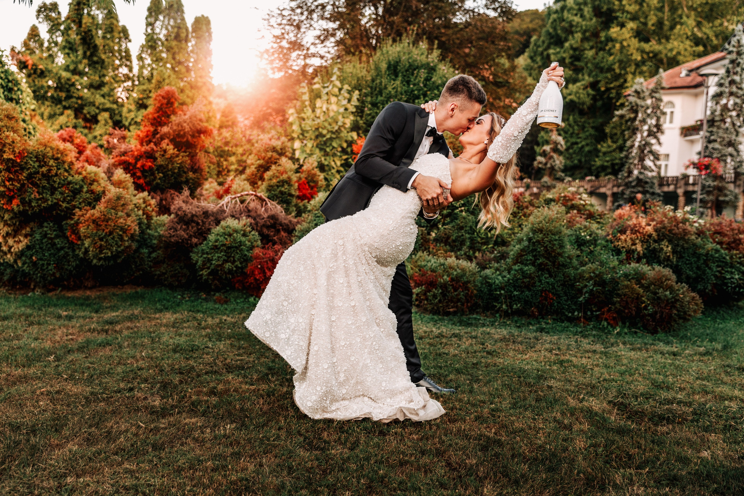 MLADENCI. Fotografi iz Backog Petrovca David i Andrea Stojanovic