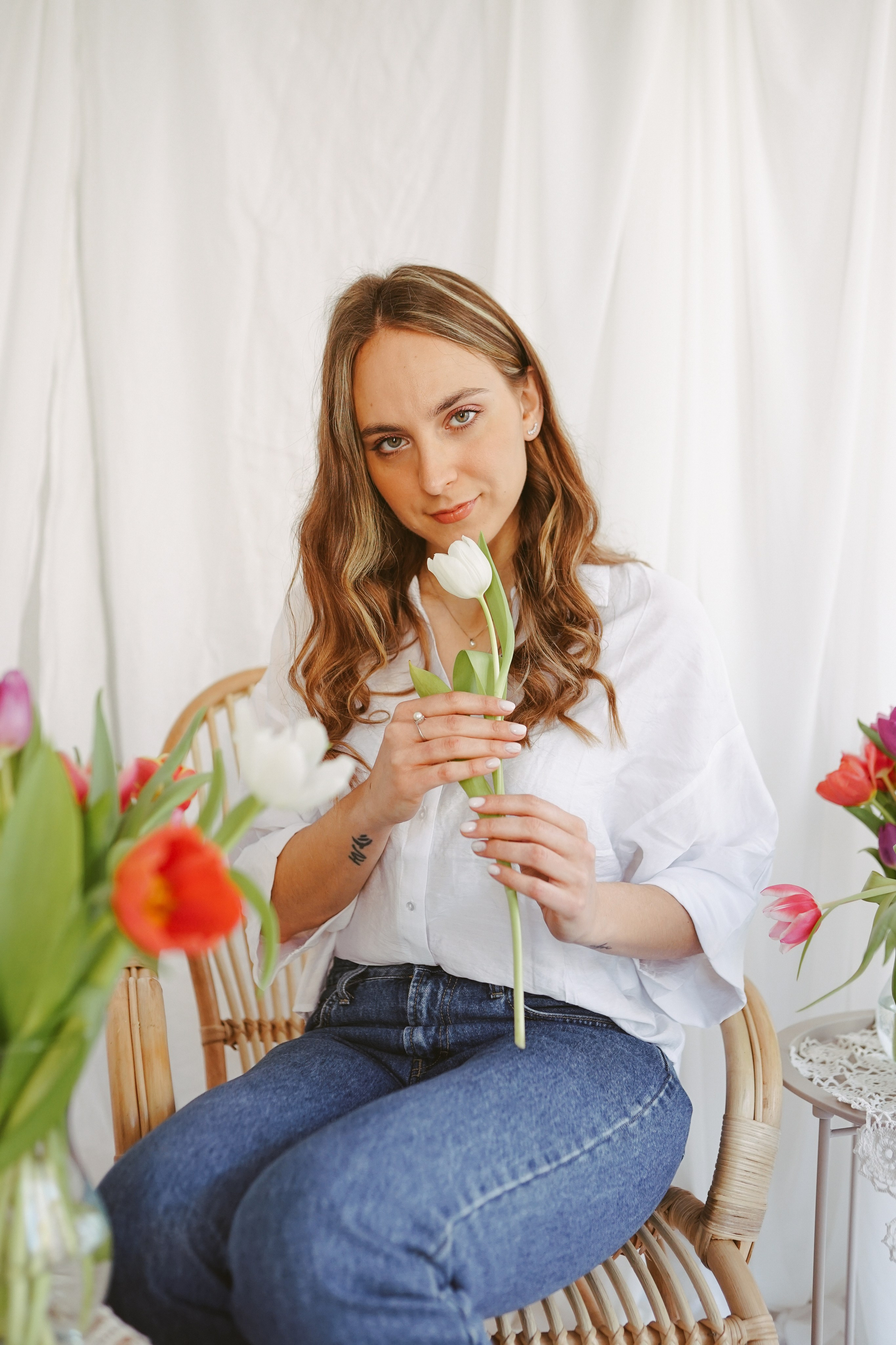 Fotografie de Portret Brașov | Artist Mădălina Beda. Madalina Beda- Artist vizual, fotograf, doula la nastere, consultant babywearing Brasov si in toata tara