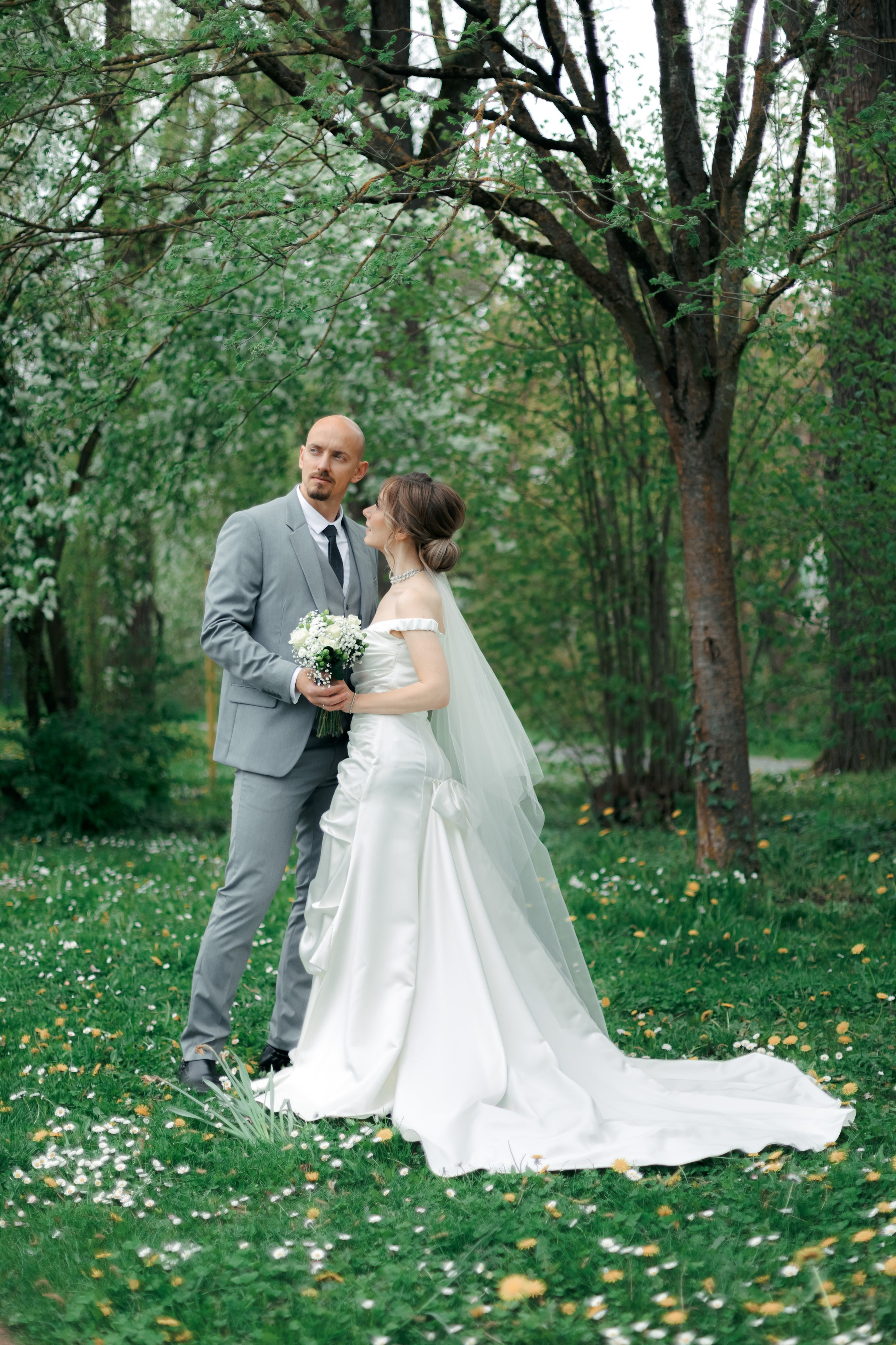 Hochzeitfotografie in Walldürn. Fotograf für Hochzeits- und Familienfotos in Buchen (Odenwald) Mosbach