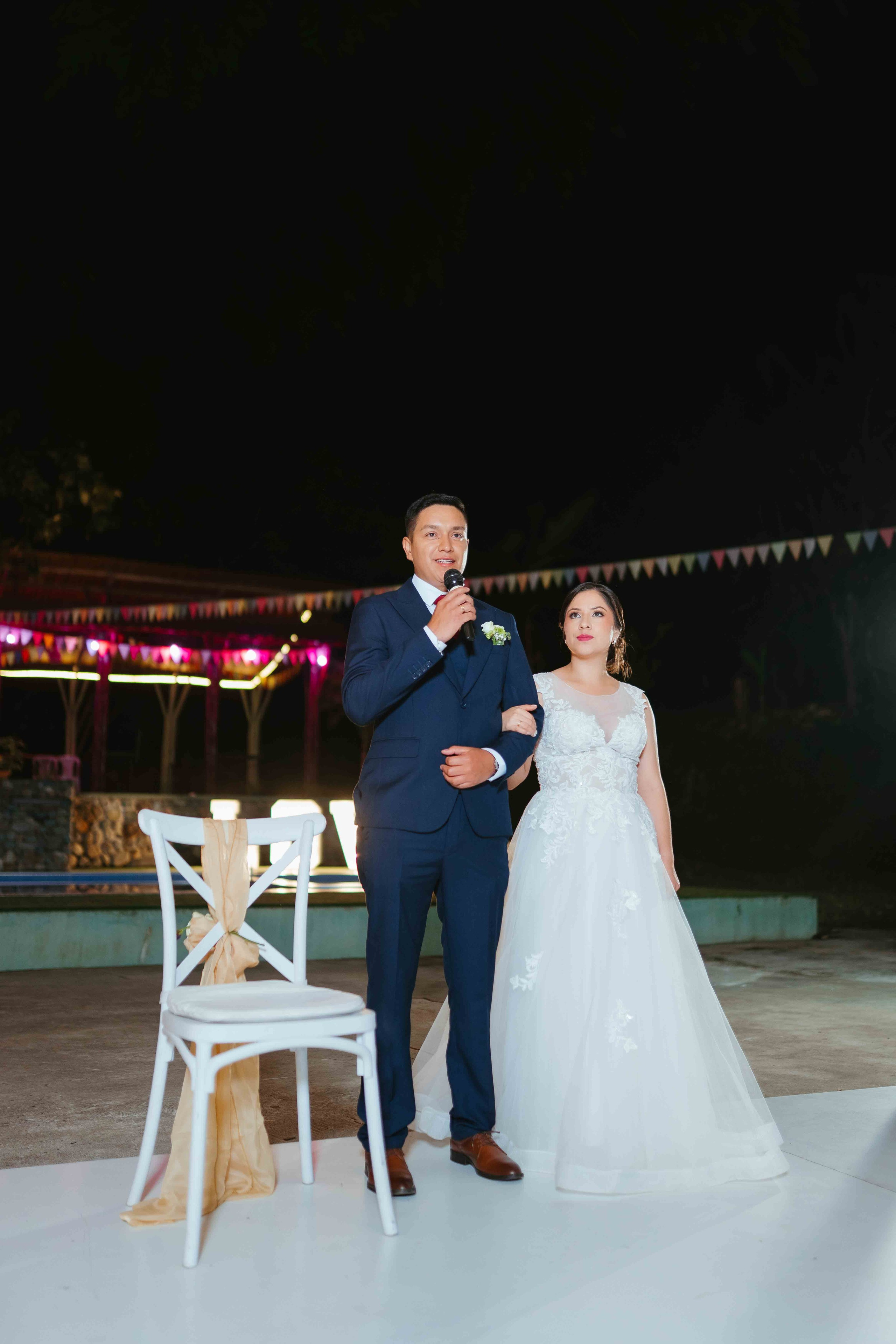 Jennifer y Vladimir. Fotógrafo de bodas en Loja Ecuador | Piero Alvarez PH
