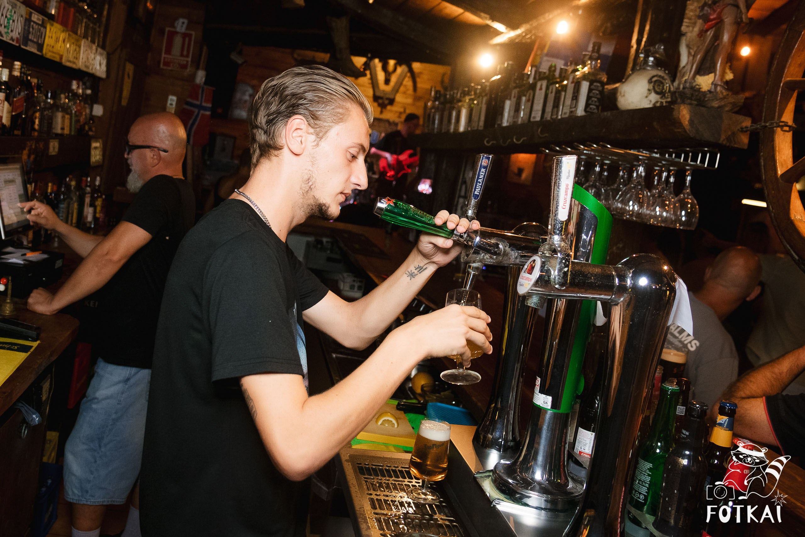 El Paso Rock Bar Torrevieja: Reportaje fotográfico 29.08.25 | FOTKAI