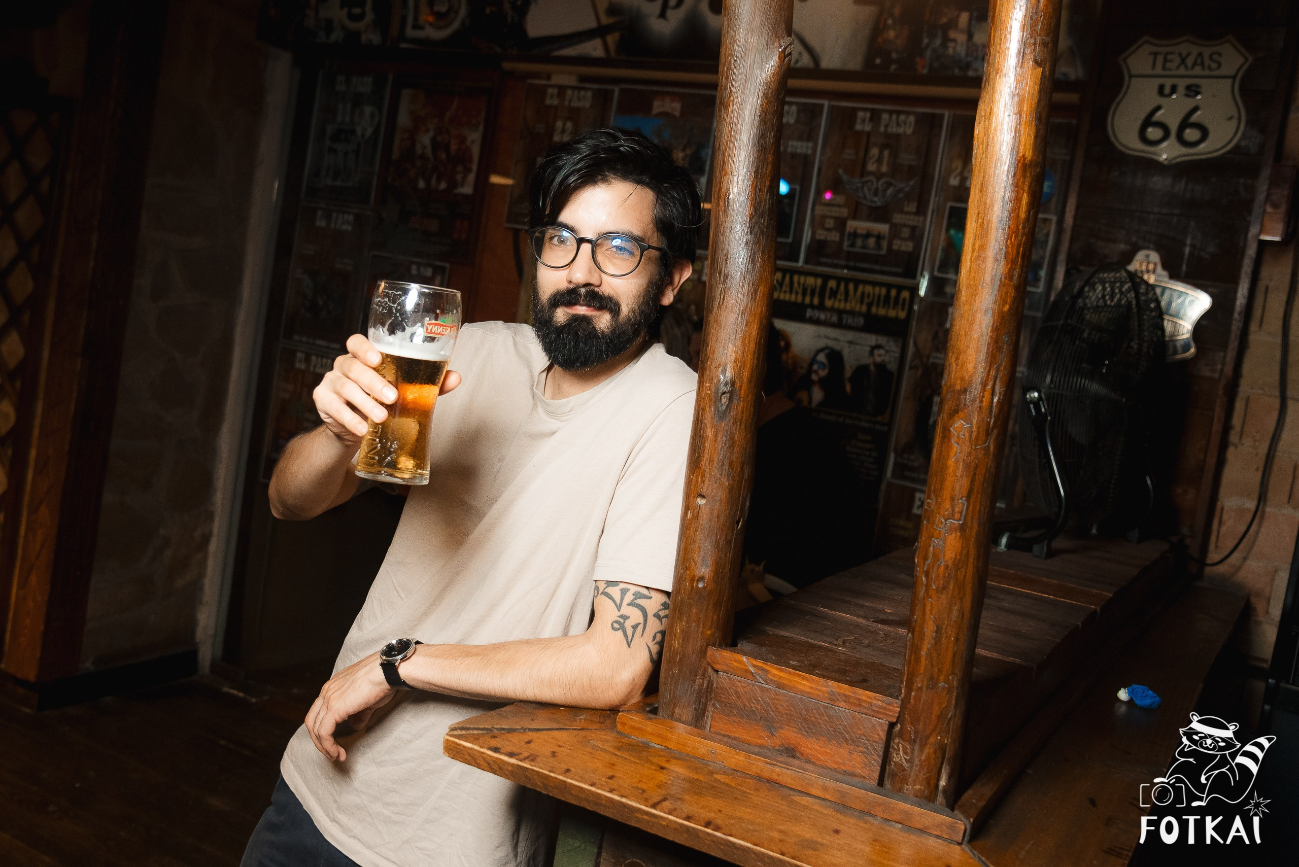 Reportaje fotográfico de FOTKAI | Get Back en El Paso Bar | Torrevieja, España, 12 de julio de 2025