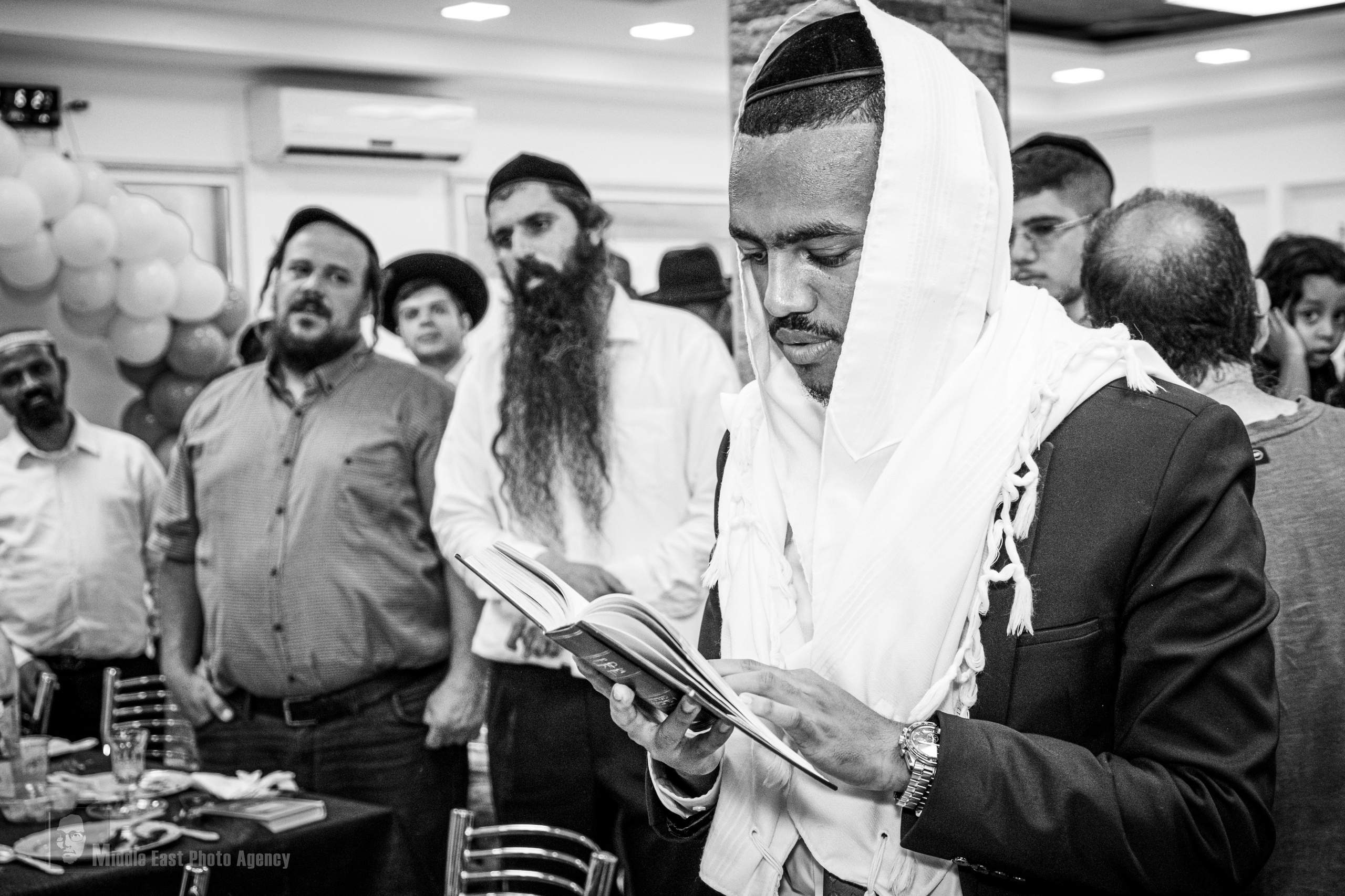 ‏ברית מילה. Middle East Photo Agency — Свадьбы, Бар и Бат-мицва, Брит, Театр, Магниты, Портреты