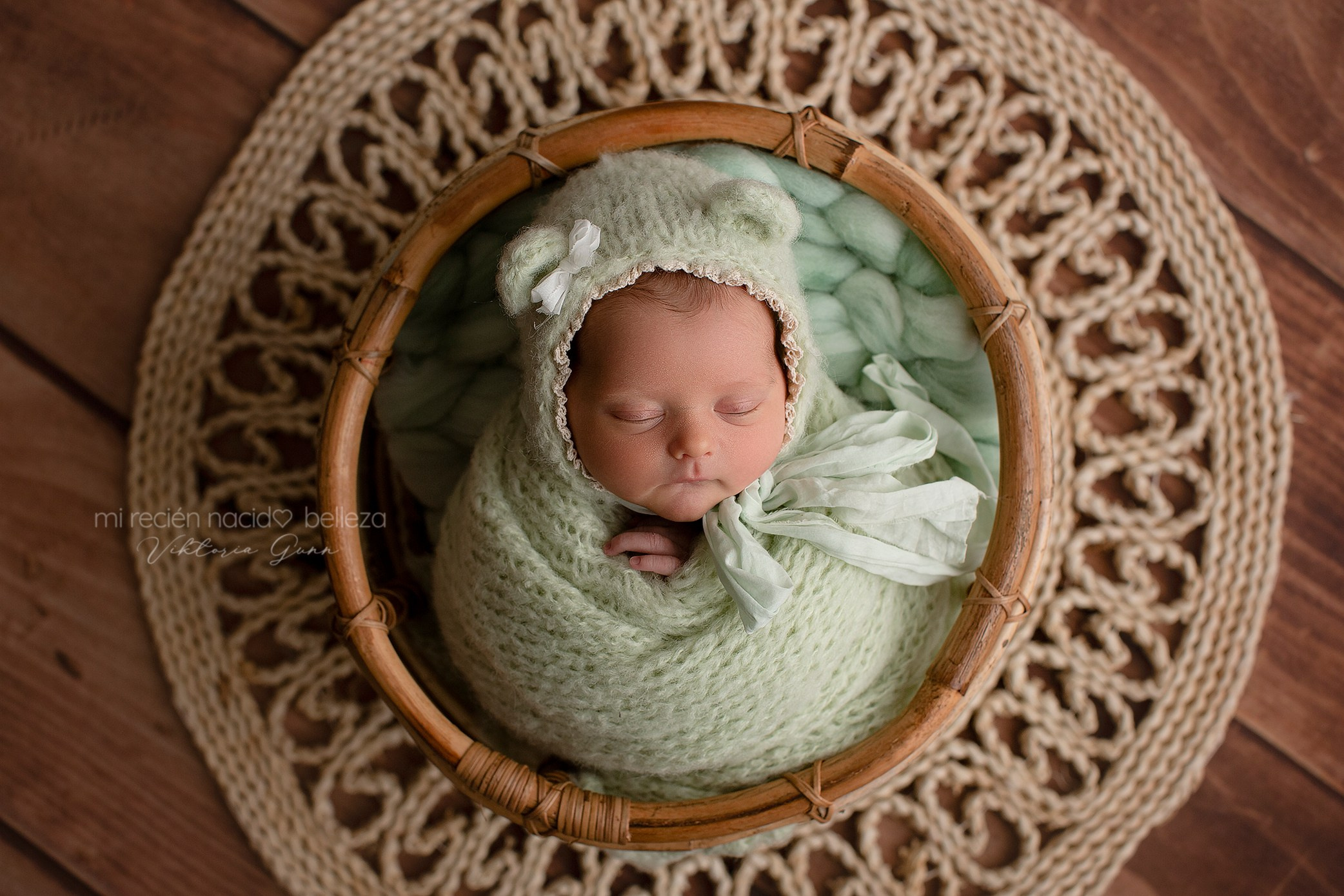 Новорожденные. Фотограф в Испании: Бенисса, Кальпе, Бенидорм, Аликанте Виктория Гунн