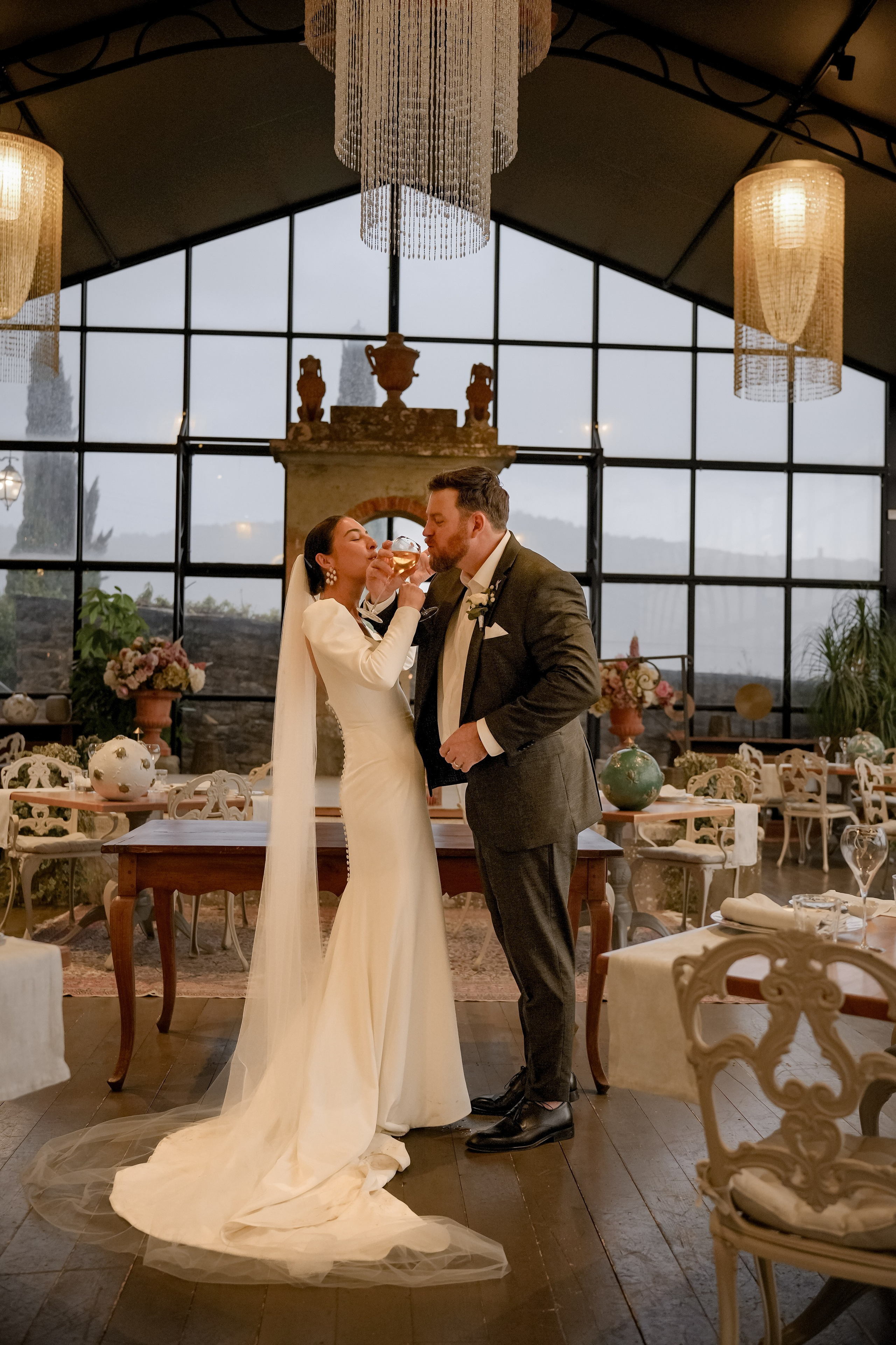 Elopment in Cortona. Villa Falconiere. Wedding Photographer in Italy