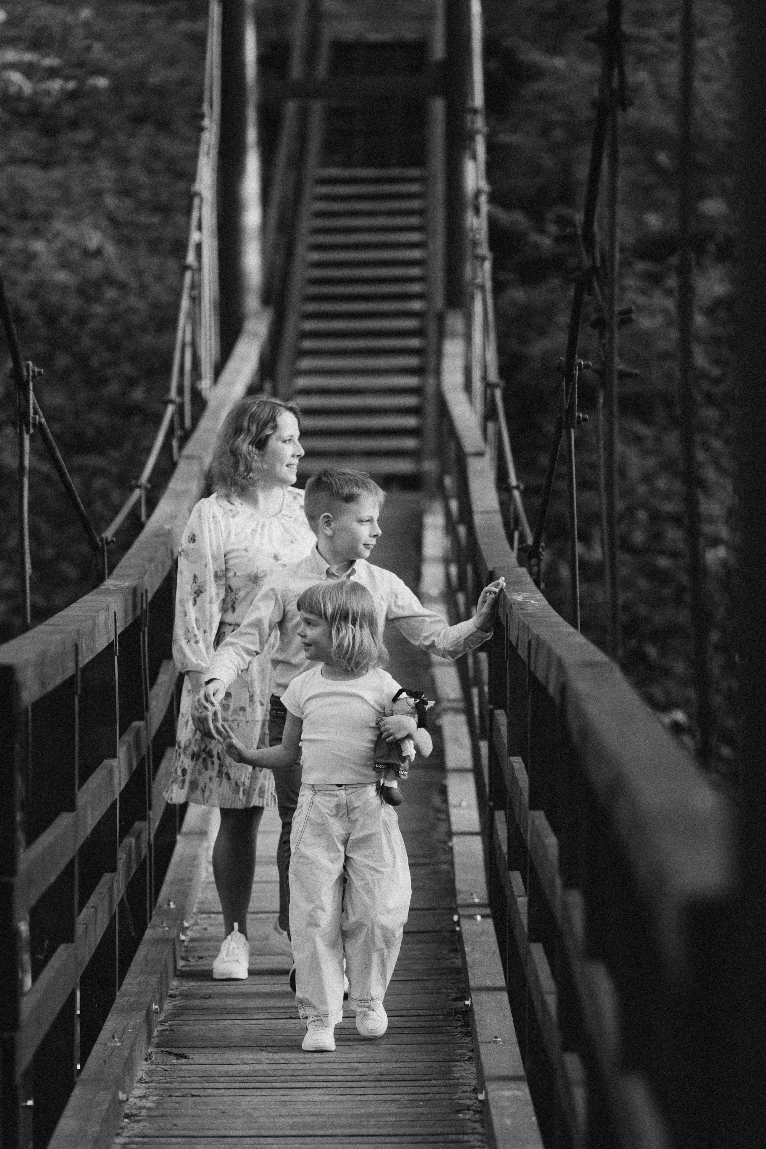 Рядом с мамой. Family photographer in Vilnuis Svetlana Naumova