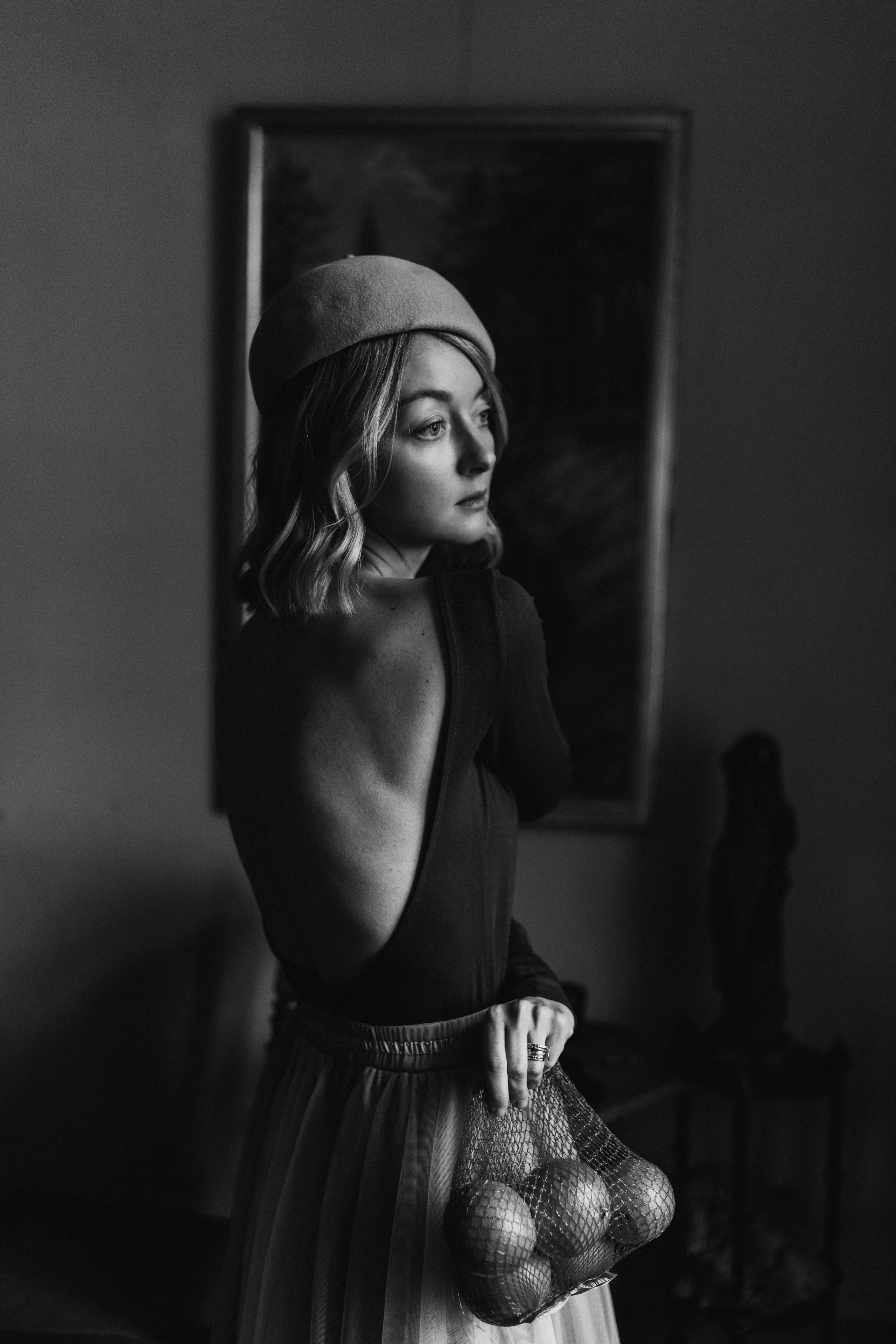 Woman phoshoot. Wedding and potrait photographer in Helsinki Vickan O