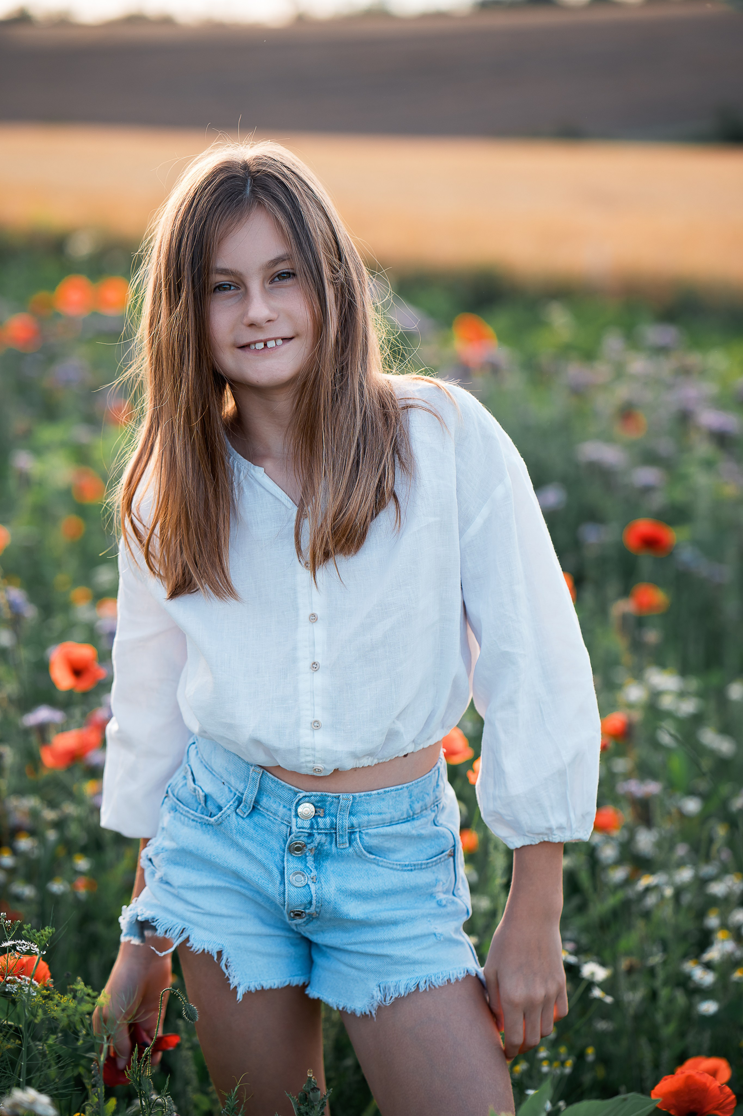 Summer evening fields. Familien, Portrait und Konzeptualfotografie in Genf, Schweiz