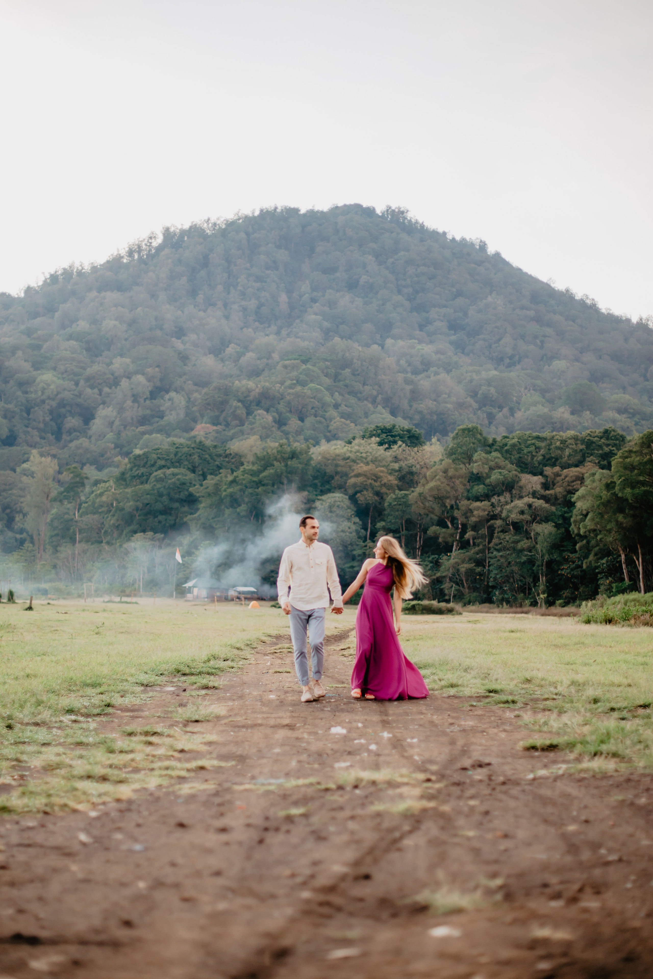 Honeymoon photo shoot in Bali. Female Photographer in Bali