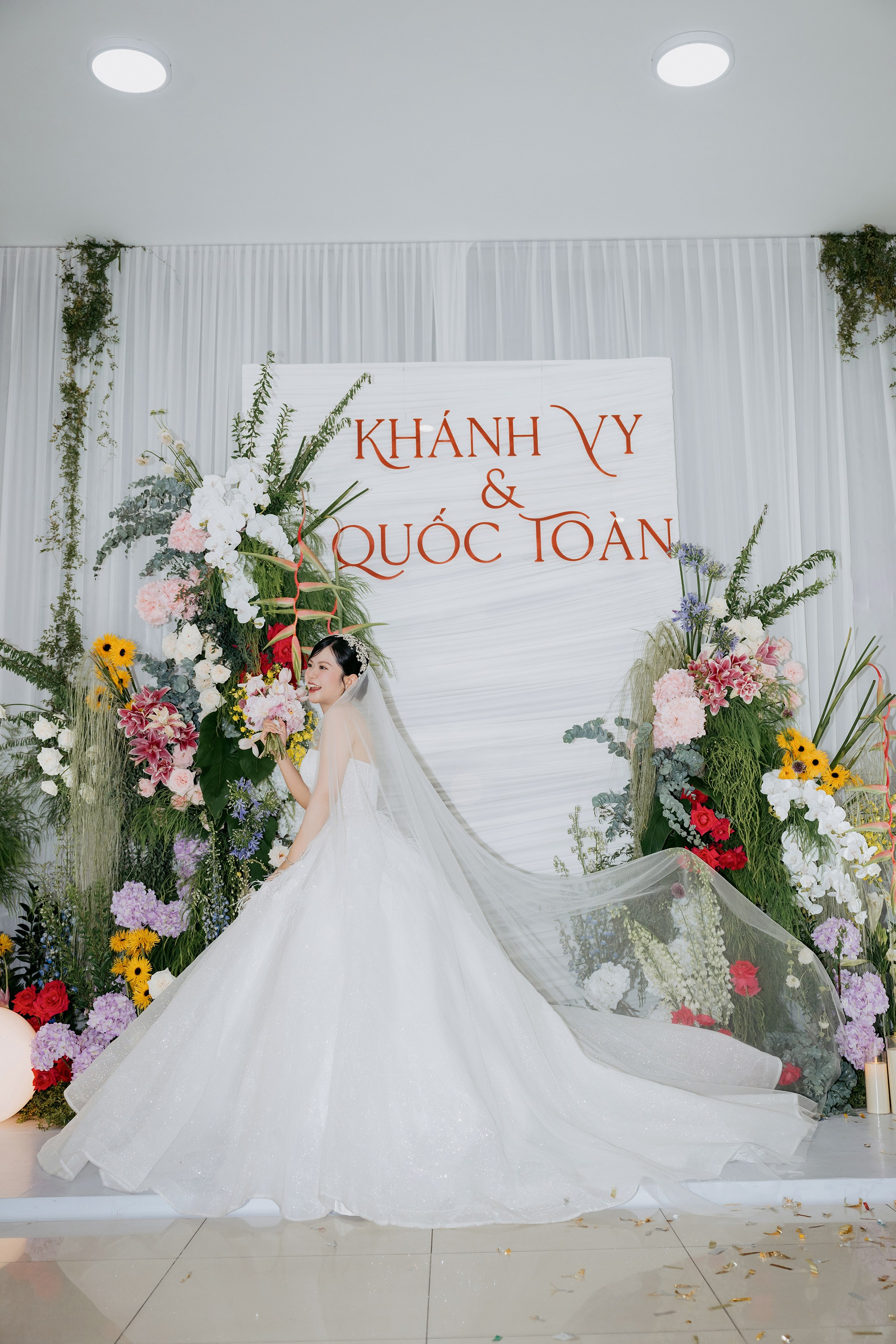 TOAN & VY / Wedding Journalism. Saigon Wedding Present | Art Beyond Moments