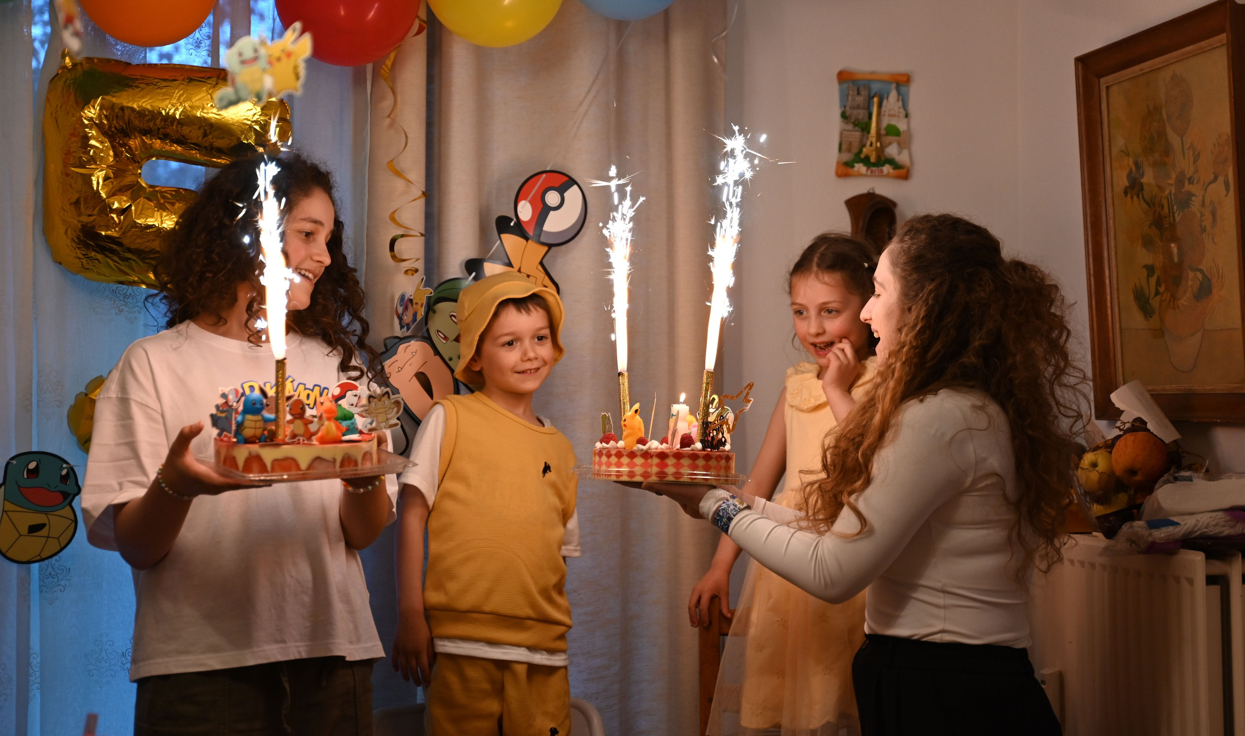 Family photoshoot in Paris. Alina Tagzieva- a photograper in Paris