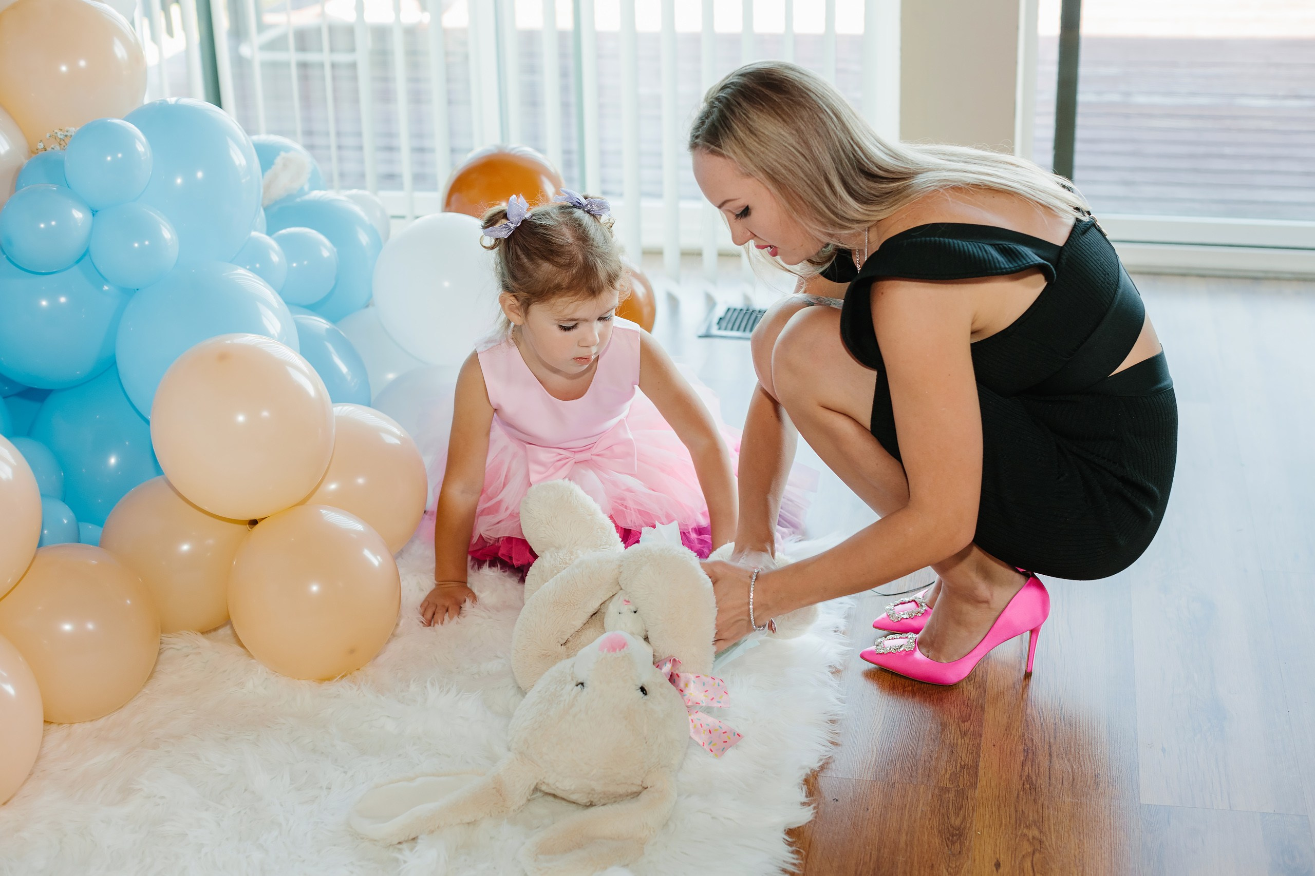 10.01.2022 Baby shower. Wedding family event photographer in Chicago Nick Yushevich