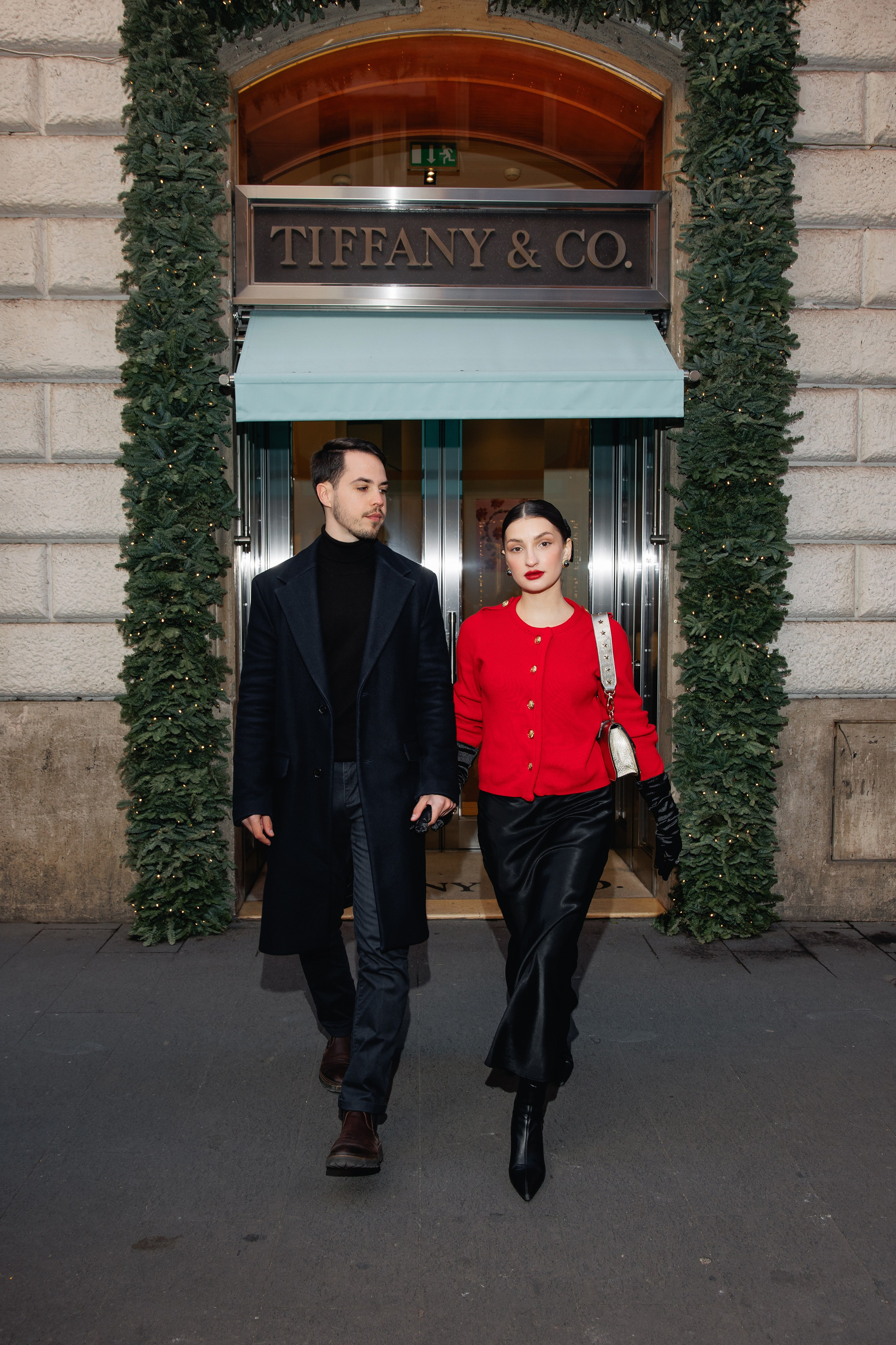 Christmas photoshooting in Rome Couple street christmas shooting Christmast looks style Christmas photoshootingRome christmast Christmas couple looksNew year Photoshooting