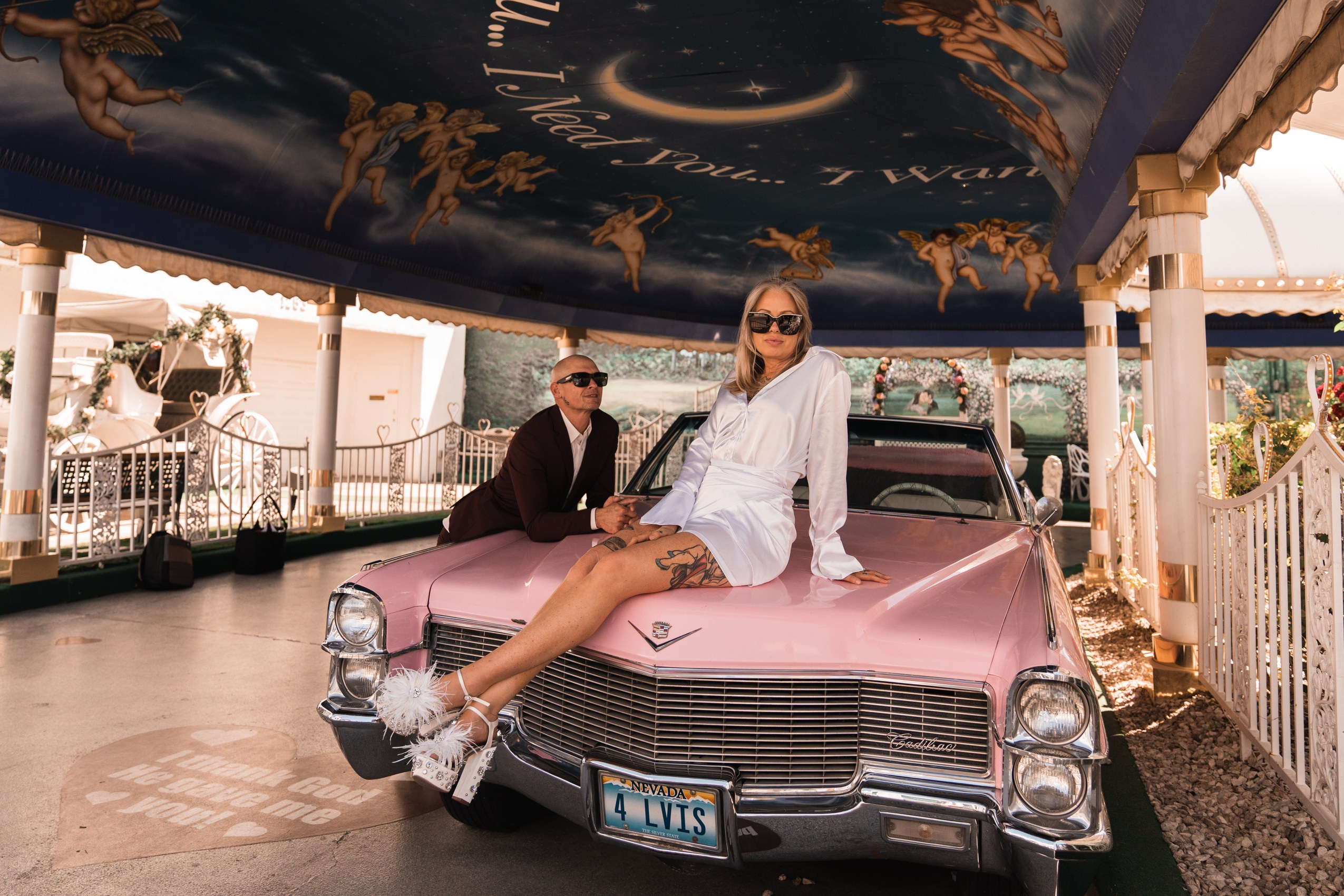 E&E. Wedding & elopement photographer Viktoriya Kravtsov. Las Vegas