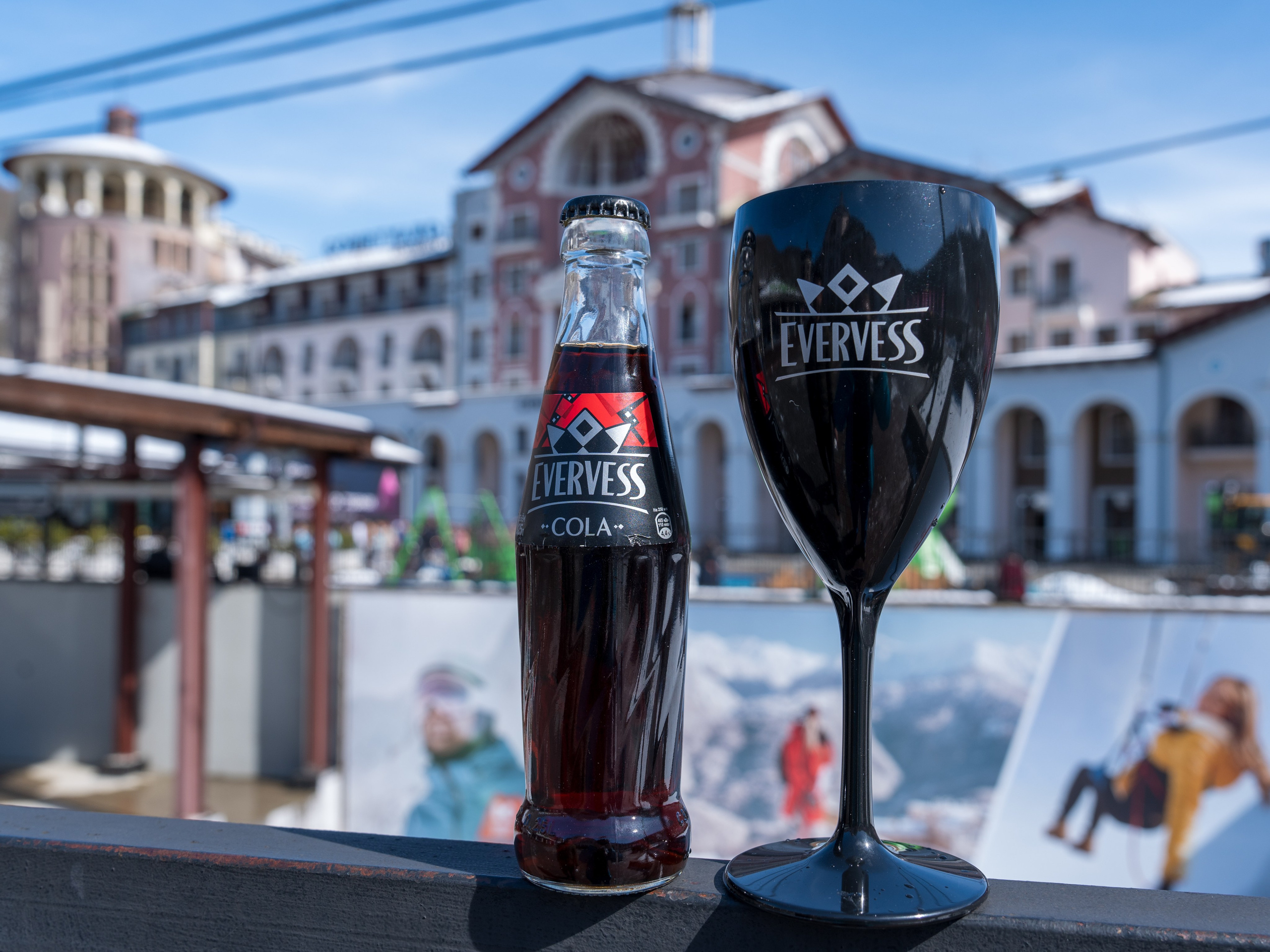 Компания «EVERVESS»: отчет с точек продаж на курортах Красной Поляны. Репортажный фотограф в Красной Поляне и Сочи Павлюченко Екатерина