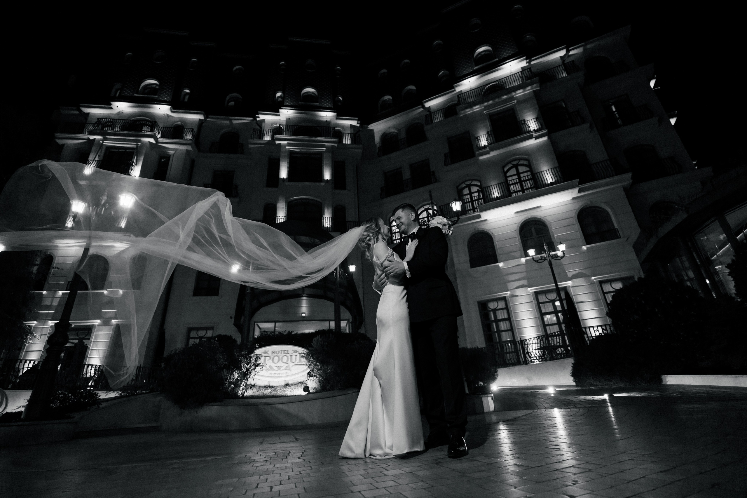Madisson & Alex. Destination Wedding Photographer Alex Pasarelu