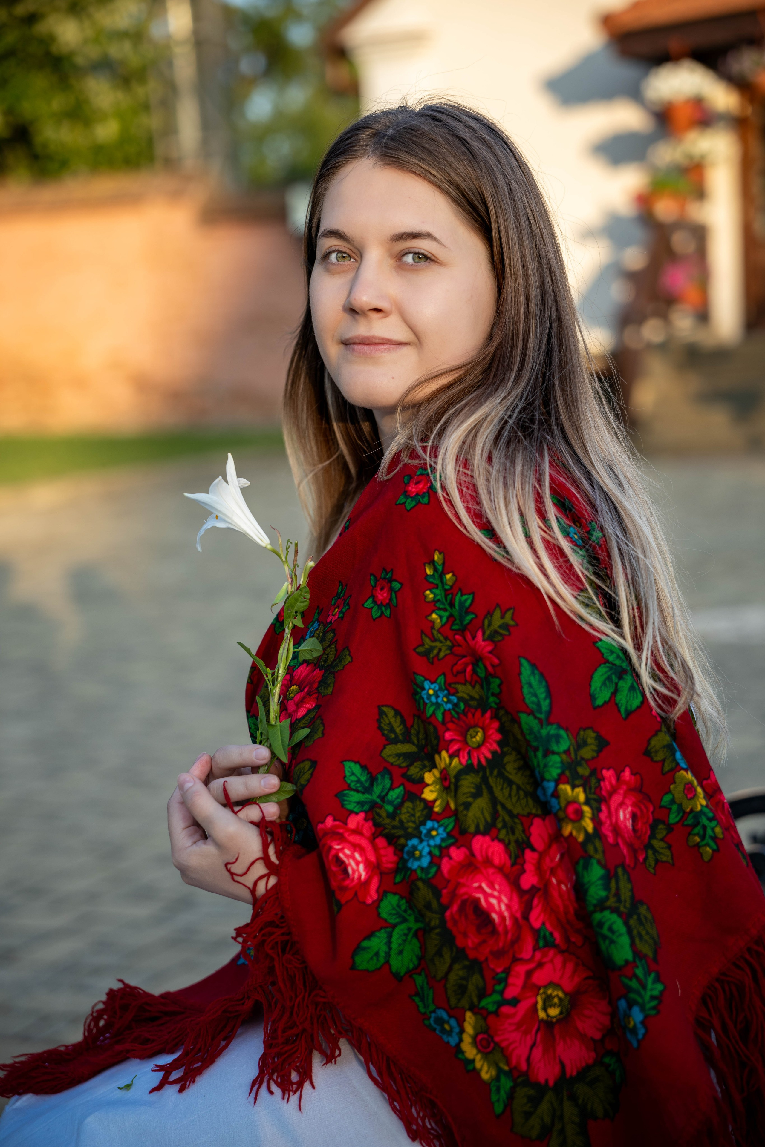 Fata cu ochi de smarald. Alika Dia- Fotograf în Republica Moldova, Strășeni