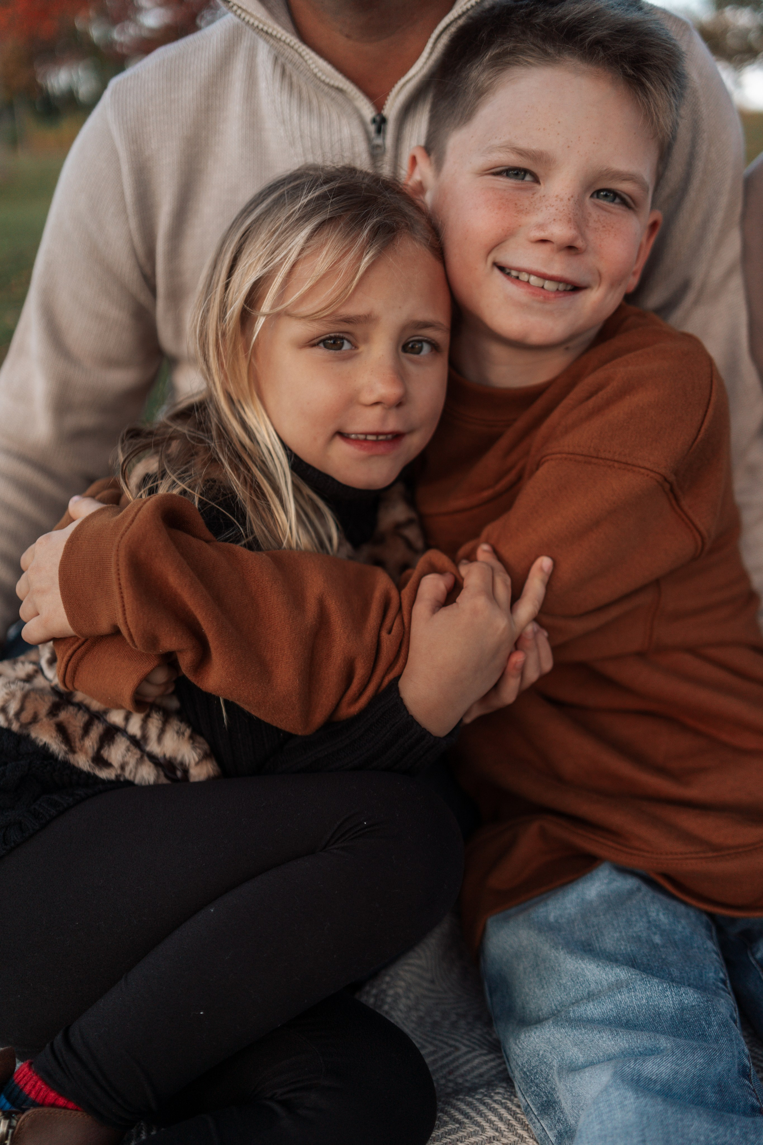 Family photoshoot in Windsor, Ontario