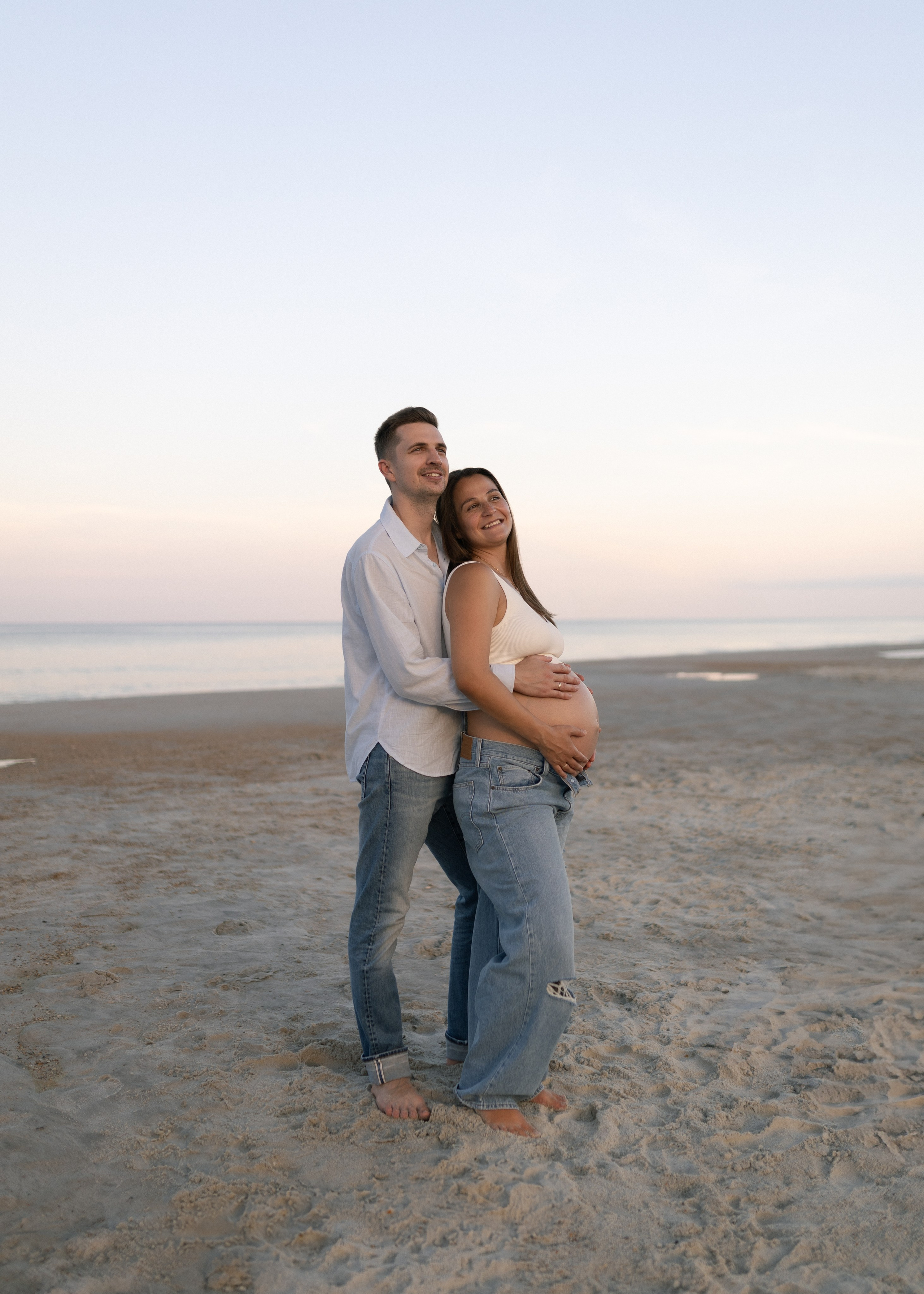 T + A Maternity at the Beach. Portrait and couples photographer in Florida, Valeriia Honcharova