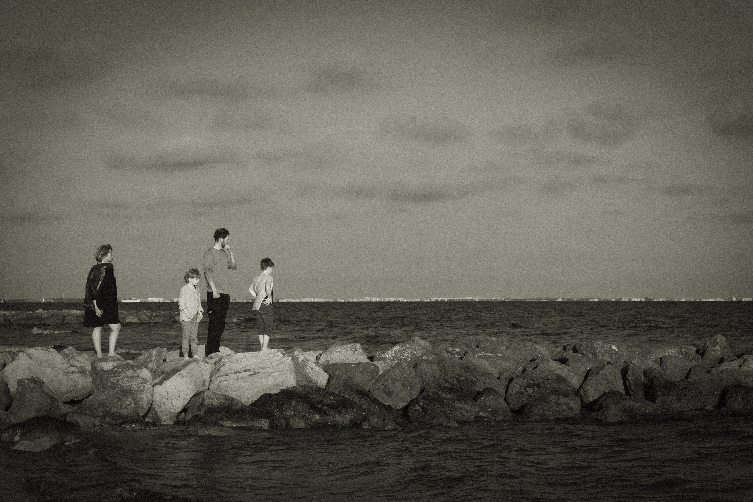 Memories. Histoires d’amour, séances photos de famille et de mariage en France