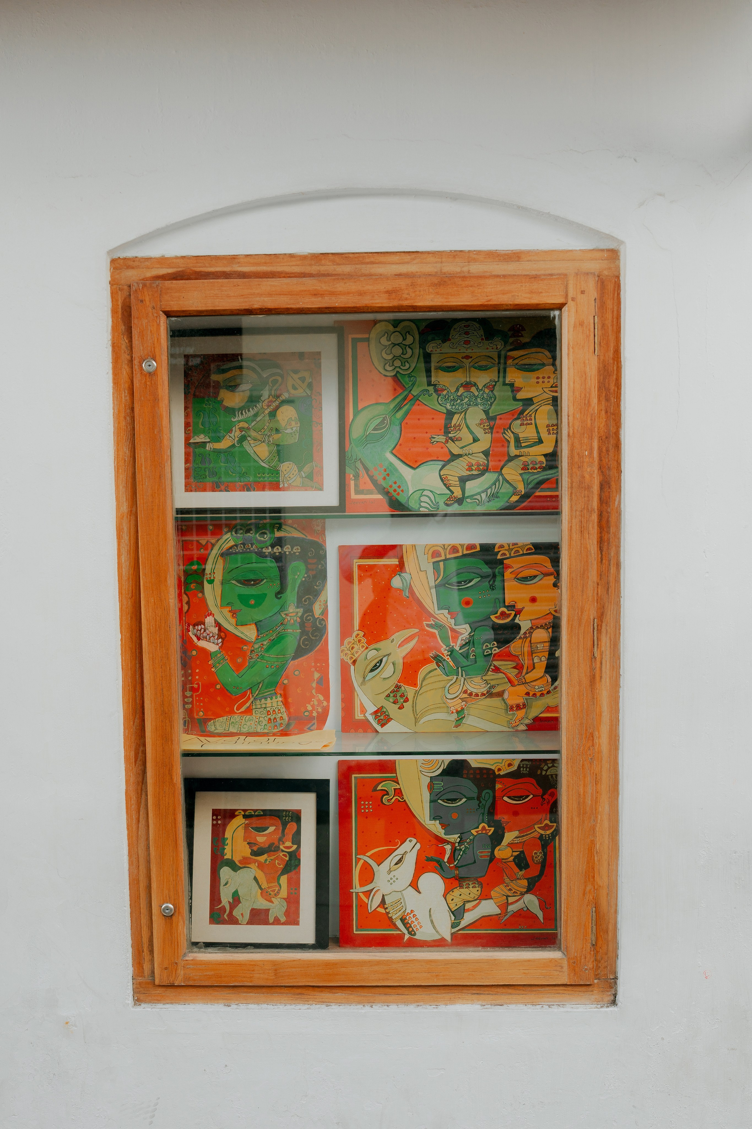 Street Romance! Ft. Naveen & Soniya. Fine art Wedding Photographers in India & Canada