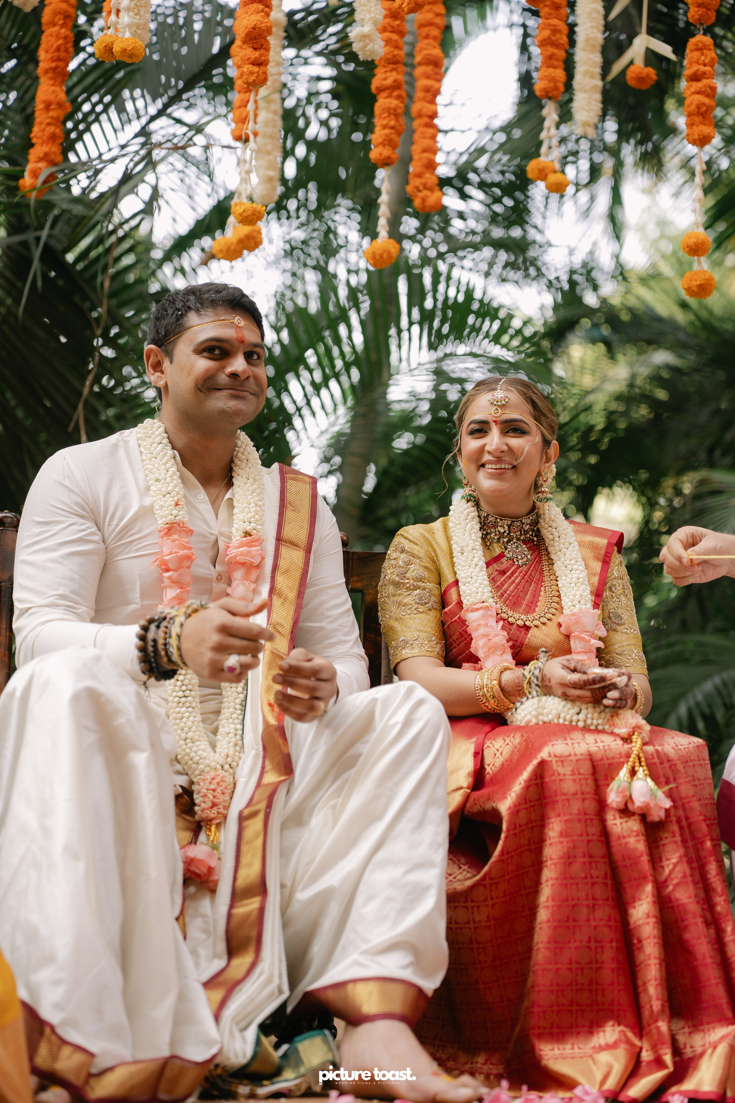 South Indian Wedding Ft. Aashna & Rajiv. Fine art Wedding Photographers in India & Canada