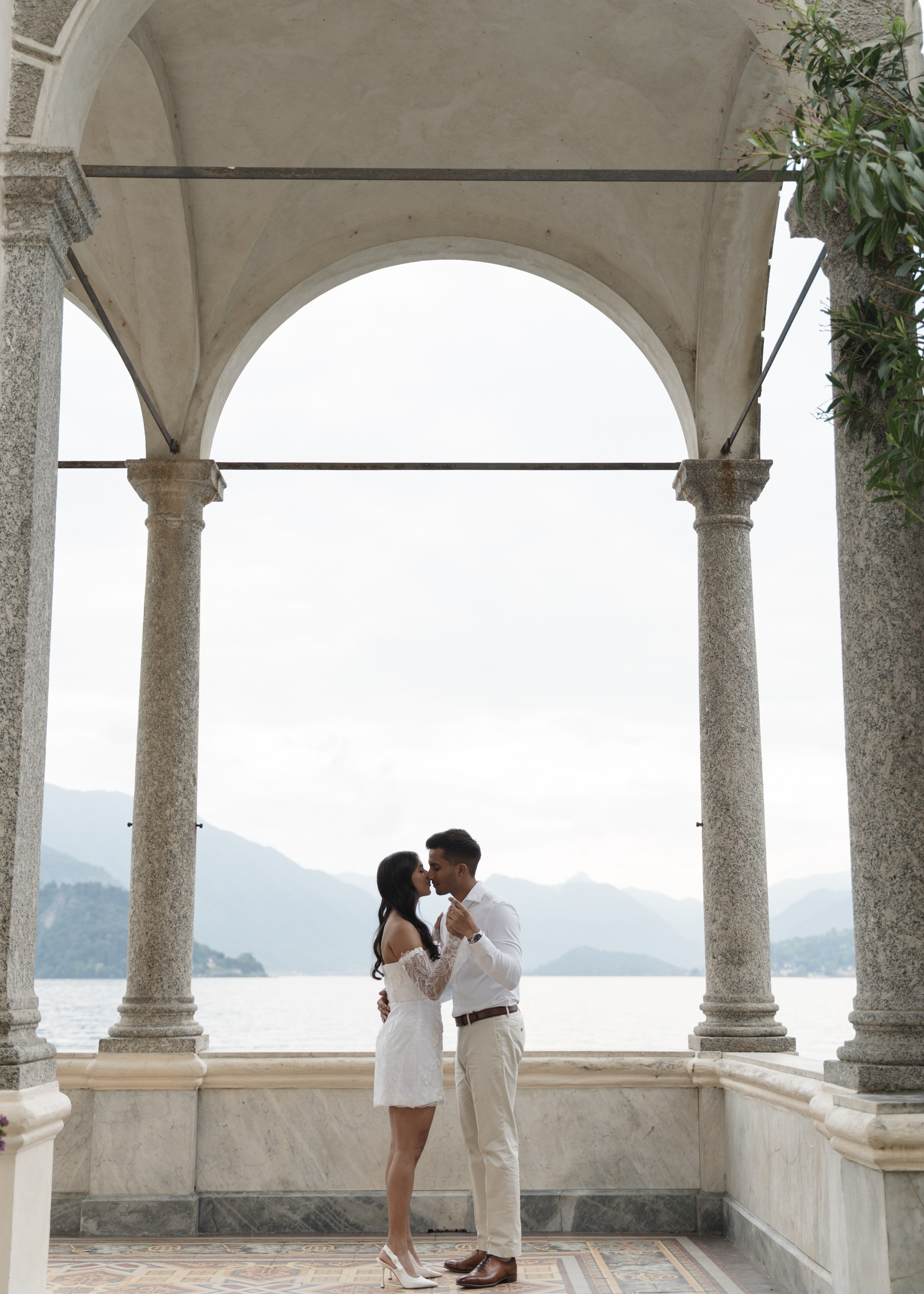 Villa Monastero Secret Proposal. Proposal Photographer in Lake Como
