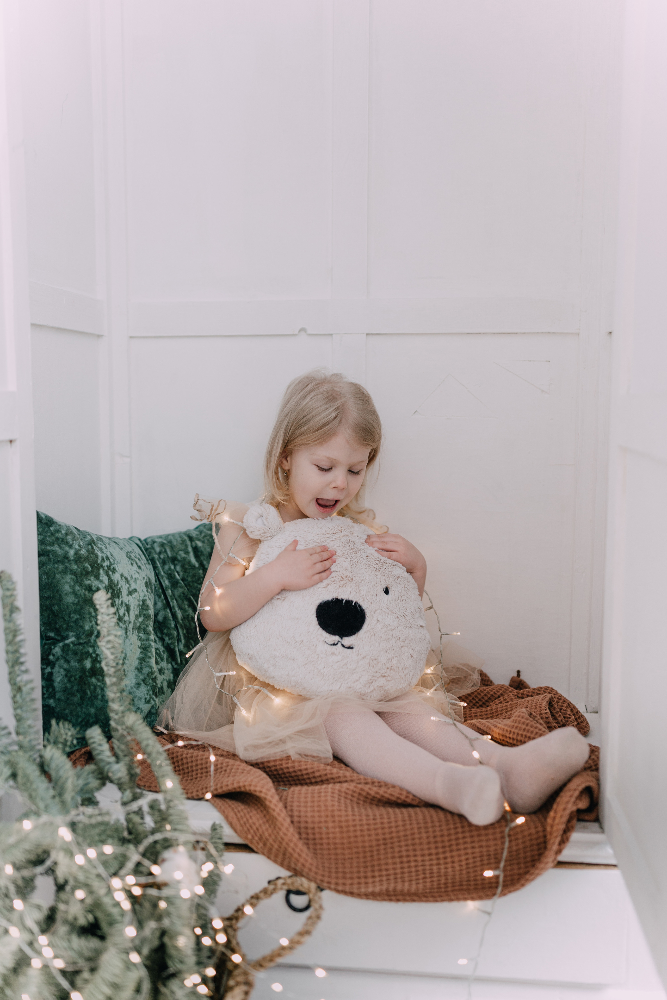 Varvara 3 years old. Photographer Rouen, France