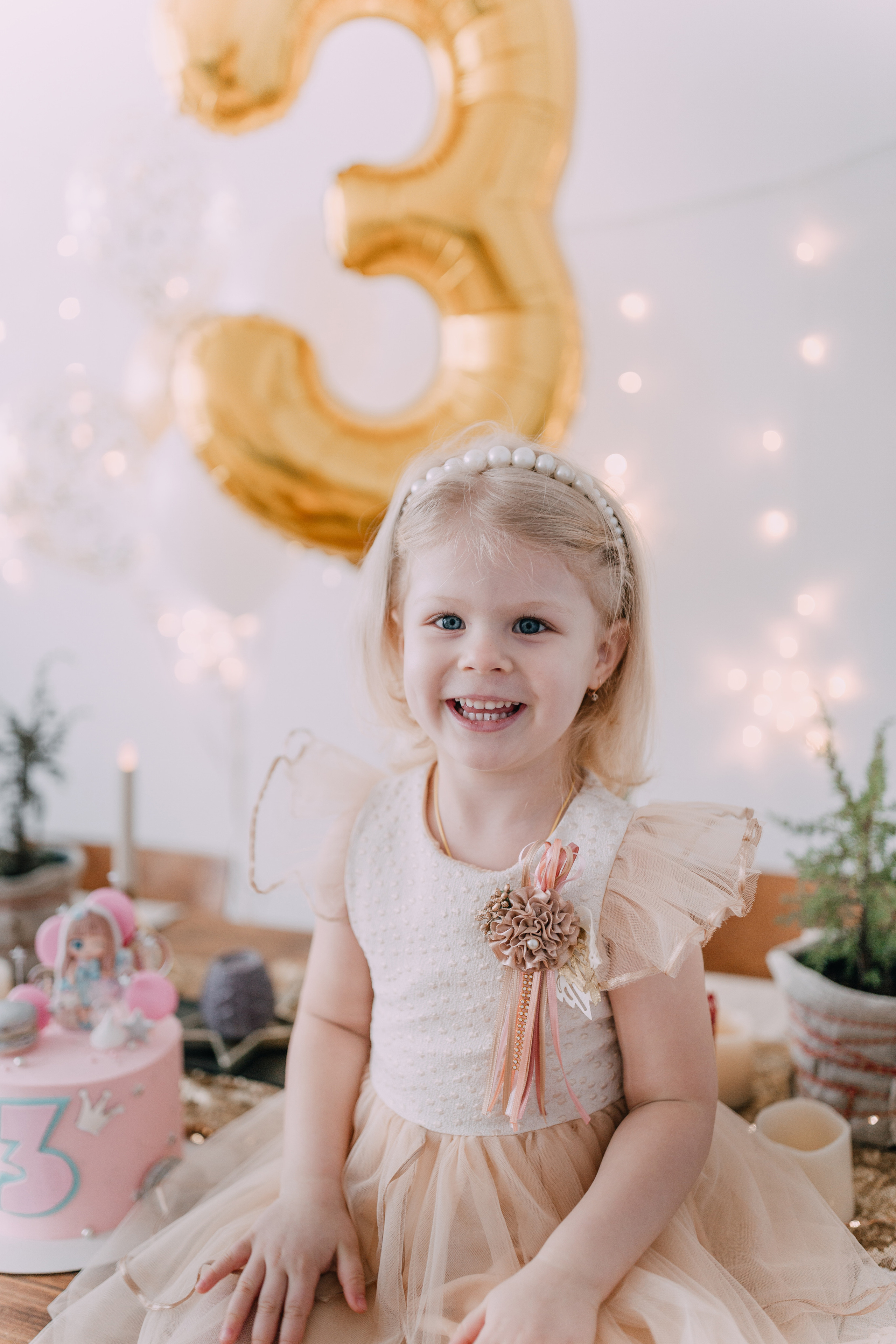 Varvara 3 years old. Photographer Rouen, France