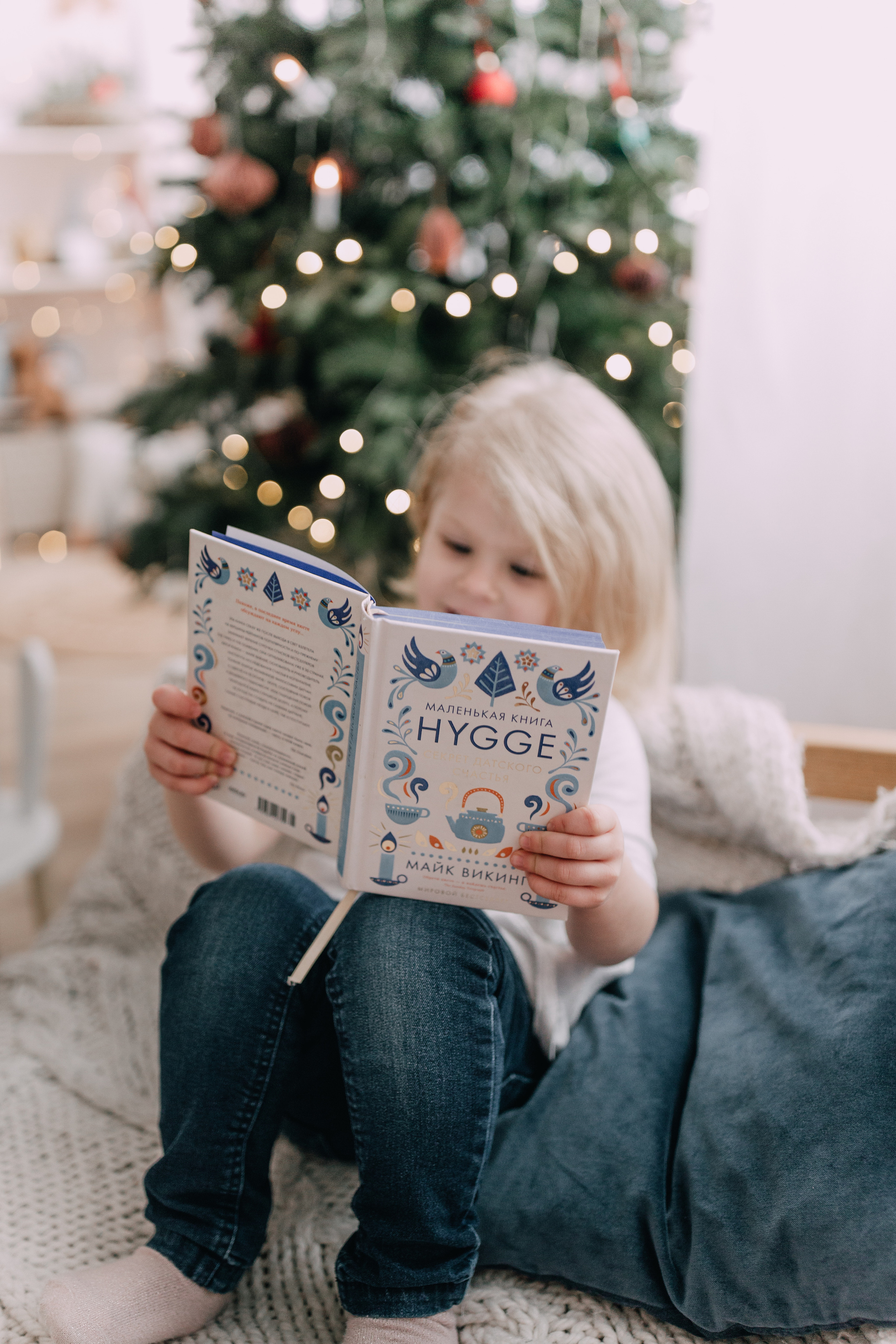 Varvara 3 years old. Photographer Rouen, France