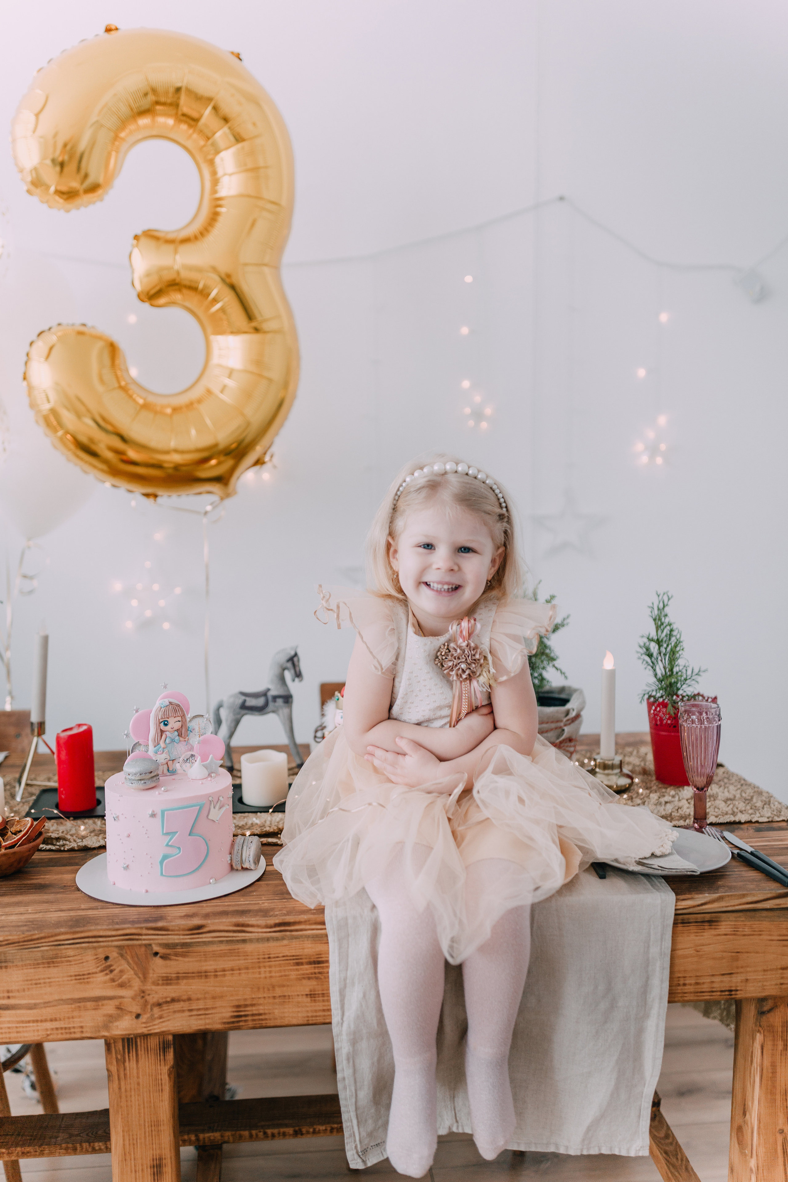 Varvara 3 years old. Photographer Rouen, France