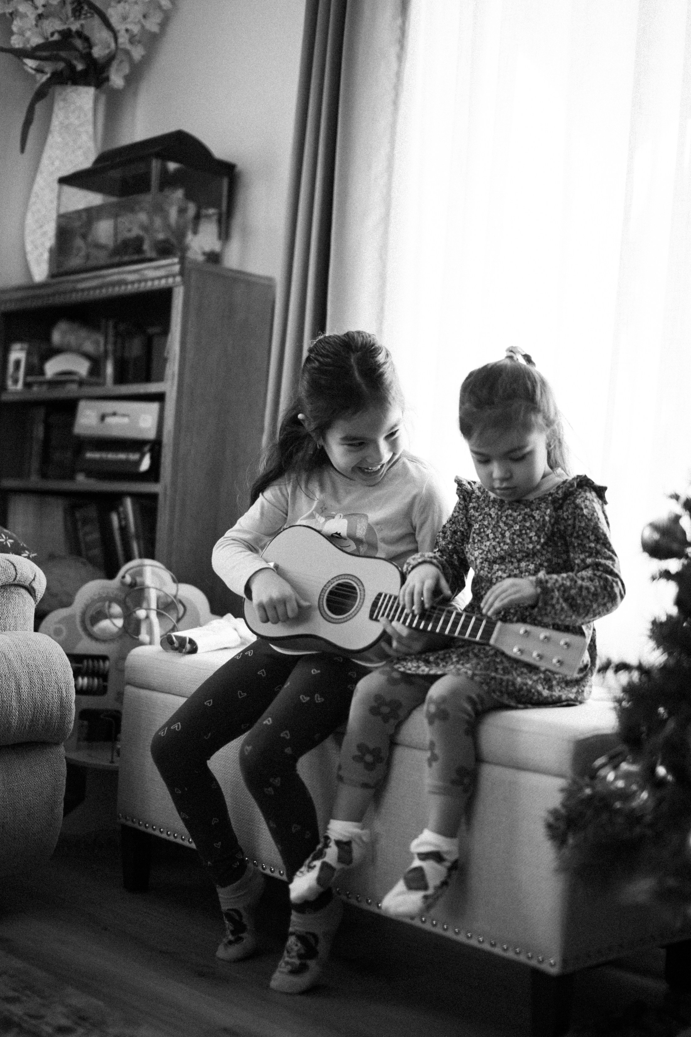 Shirin & her family. Wedding & elopement photographer Viktoriya Kravtsov. Las Vegas